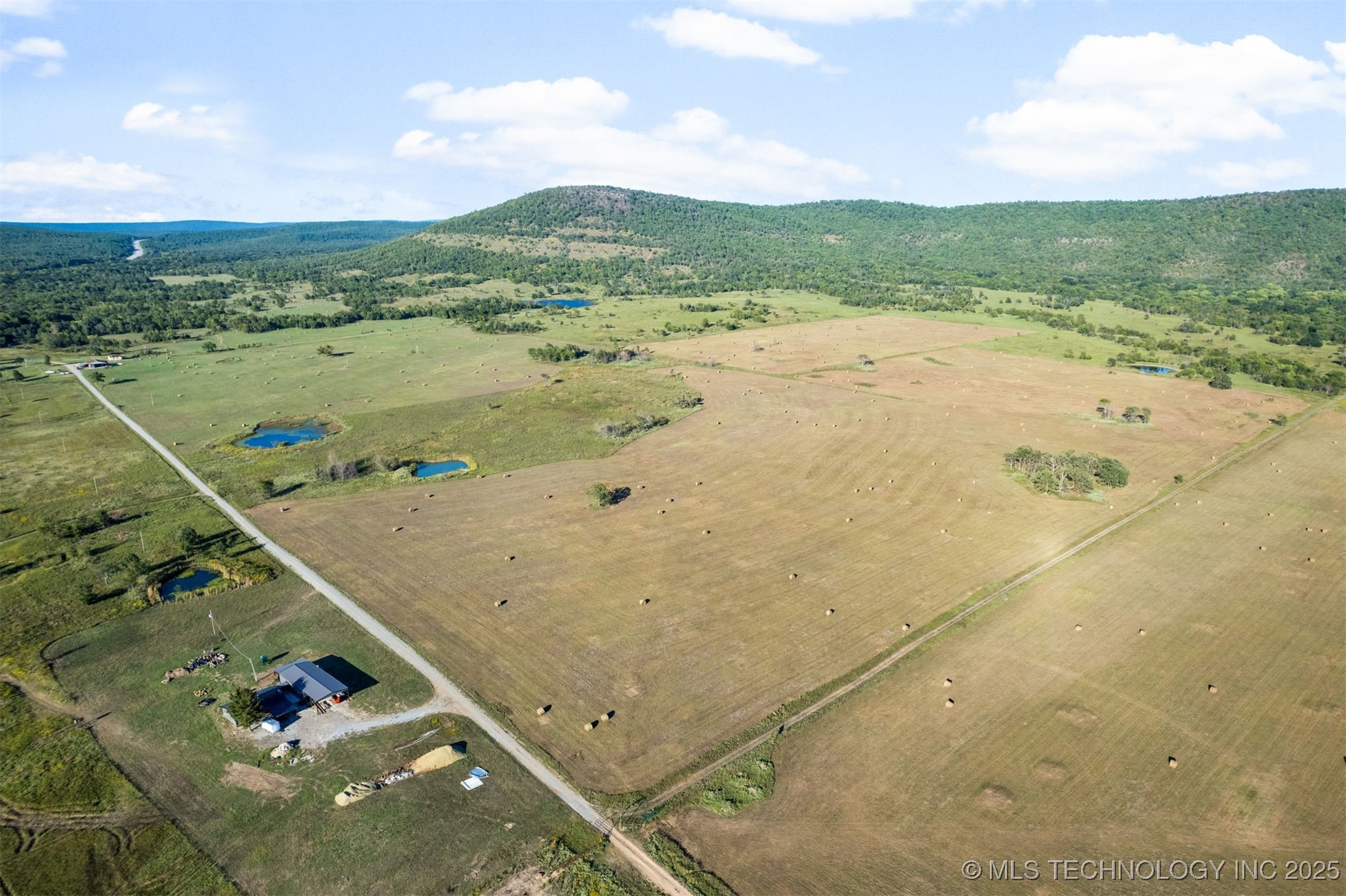 1600 N Newkirk Road Property Photo 6