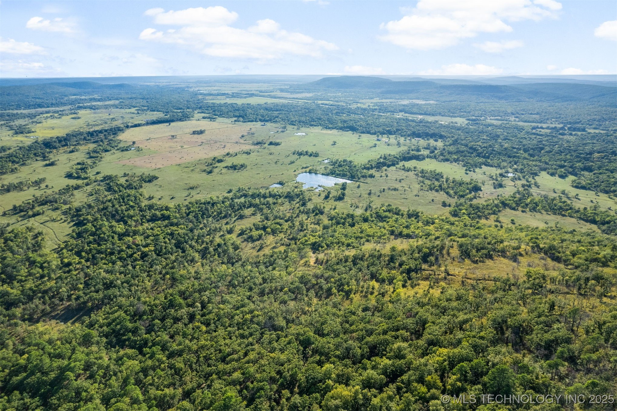 1600 N Newkirk Road Property Photo 12