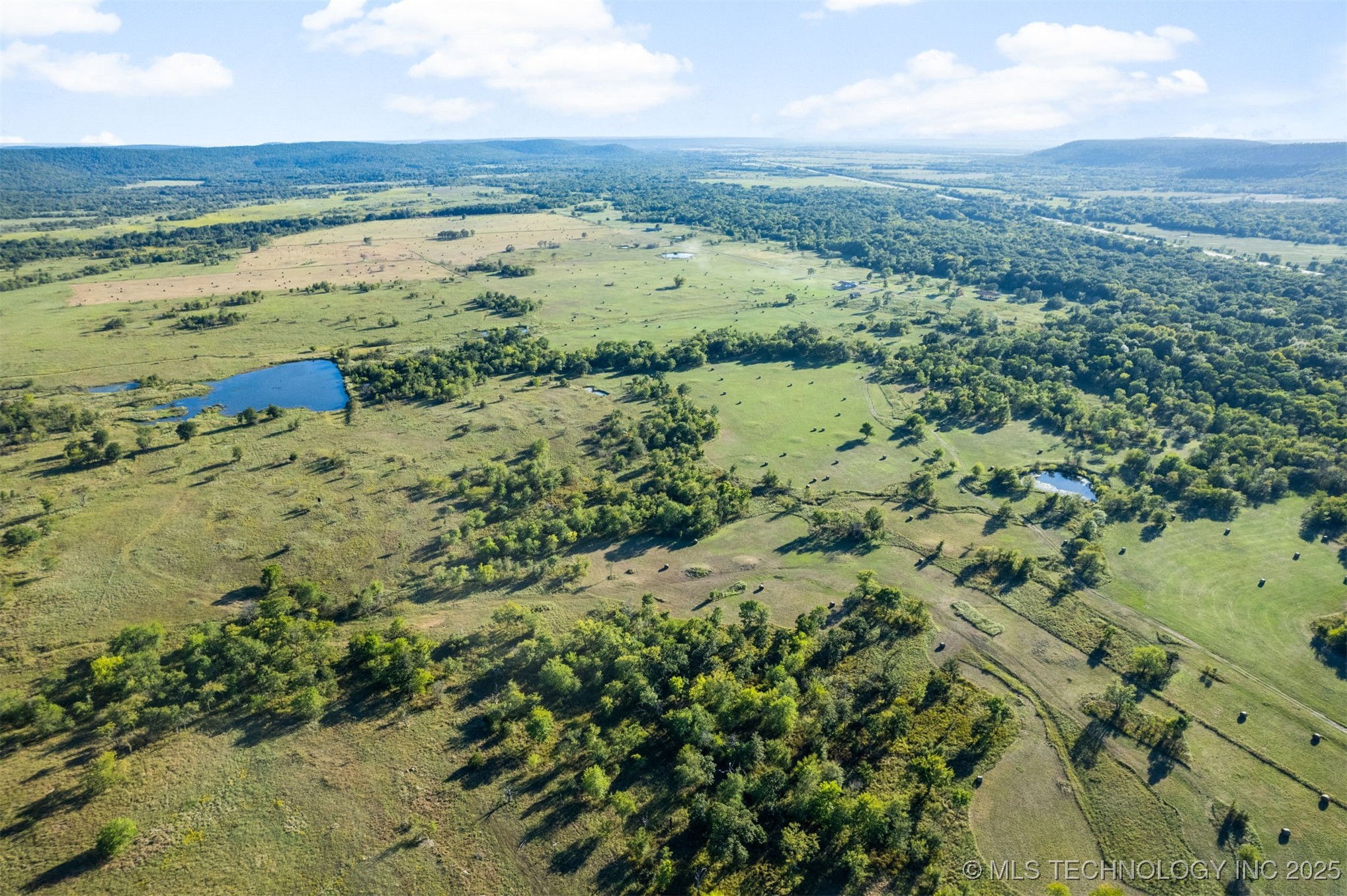 1600 N Newkirk Road Property Photo 17