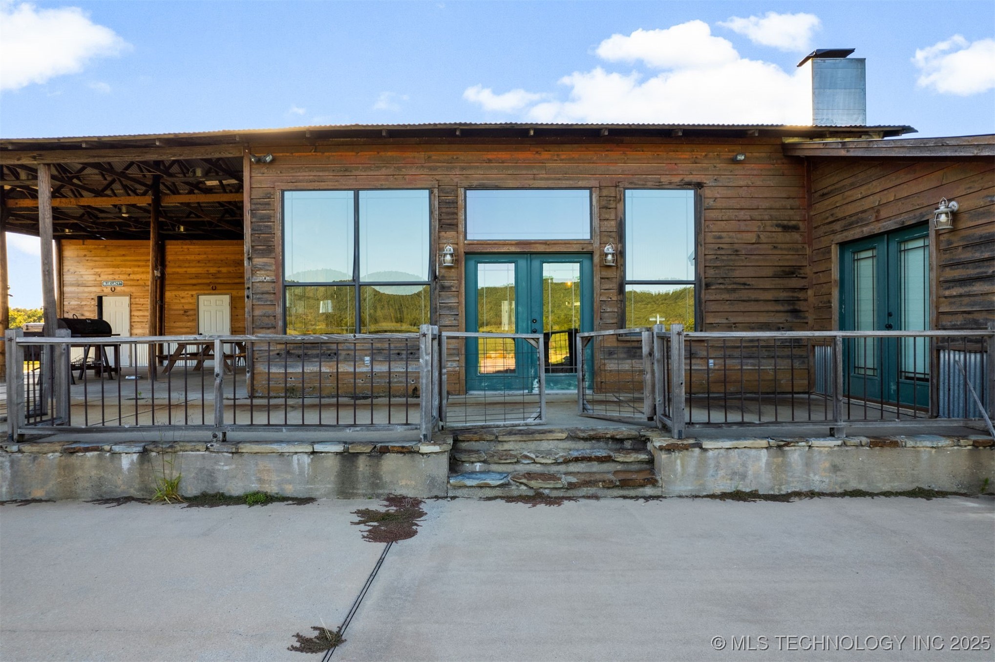 1600 N Newkirk Road Property Photo 29