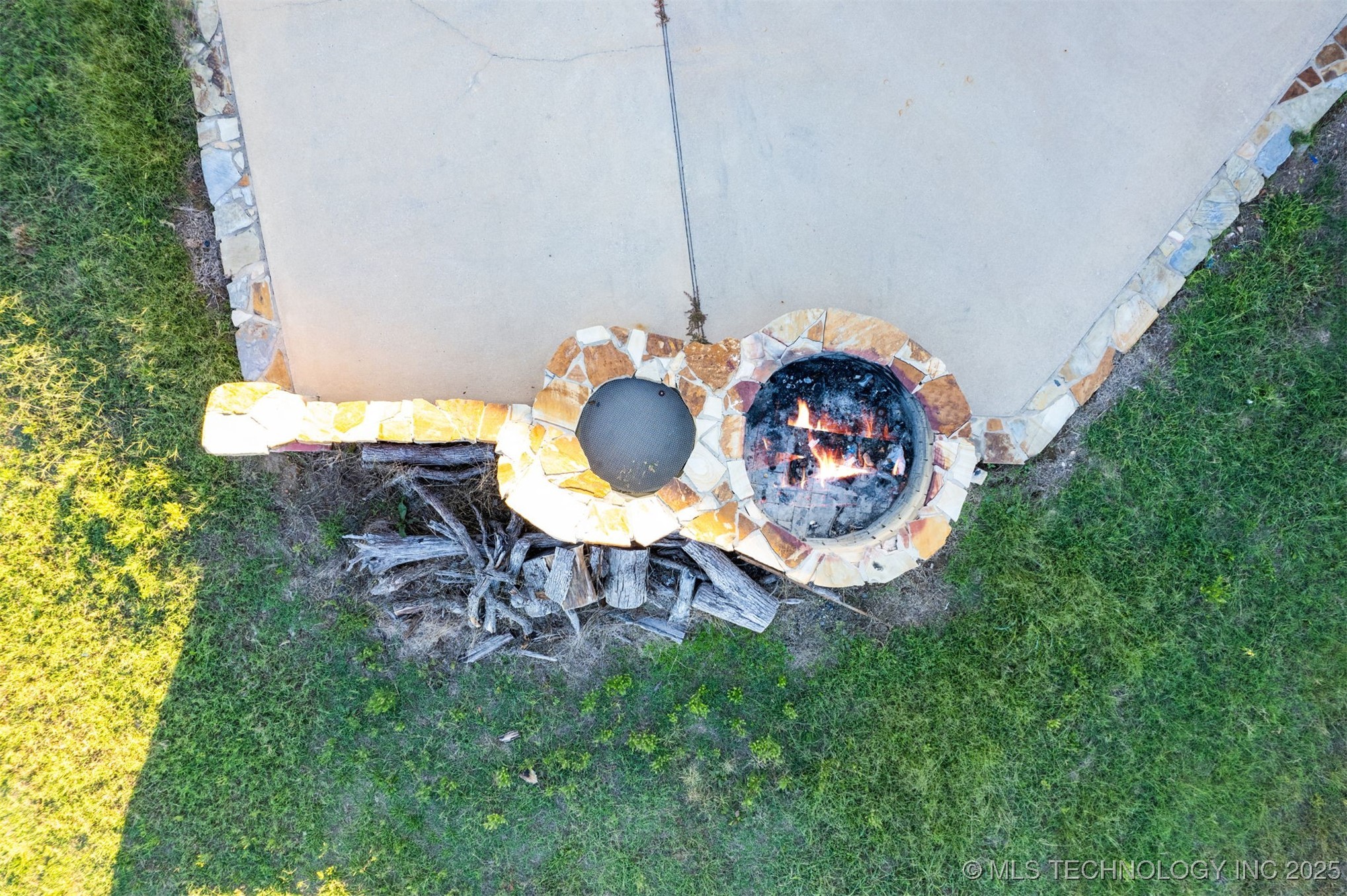 1600 N Newkirk Road Property Photo 33