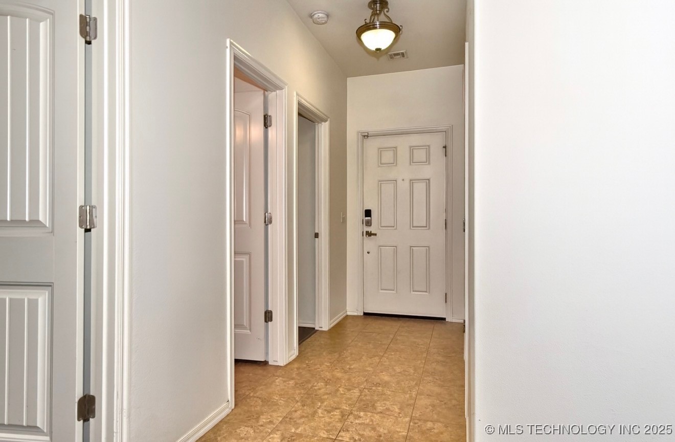 10317 S Nathan Street Property Photo 2