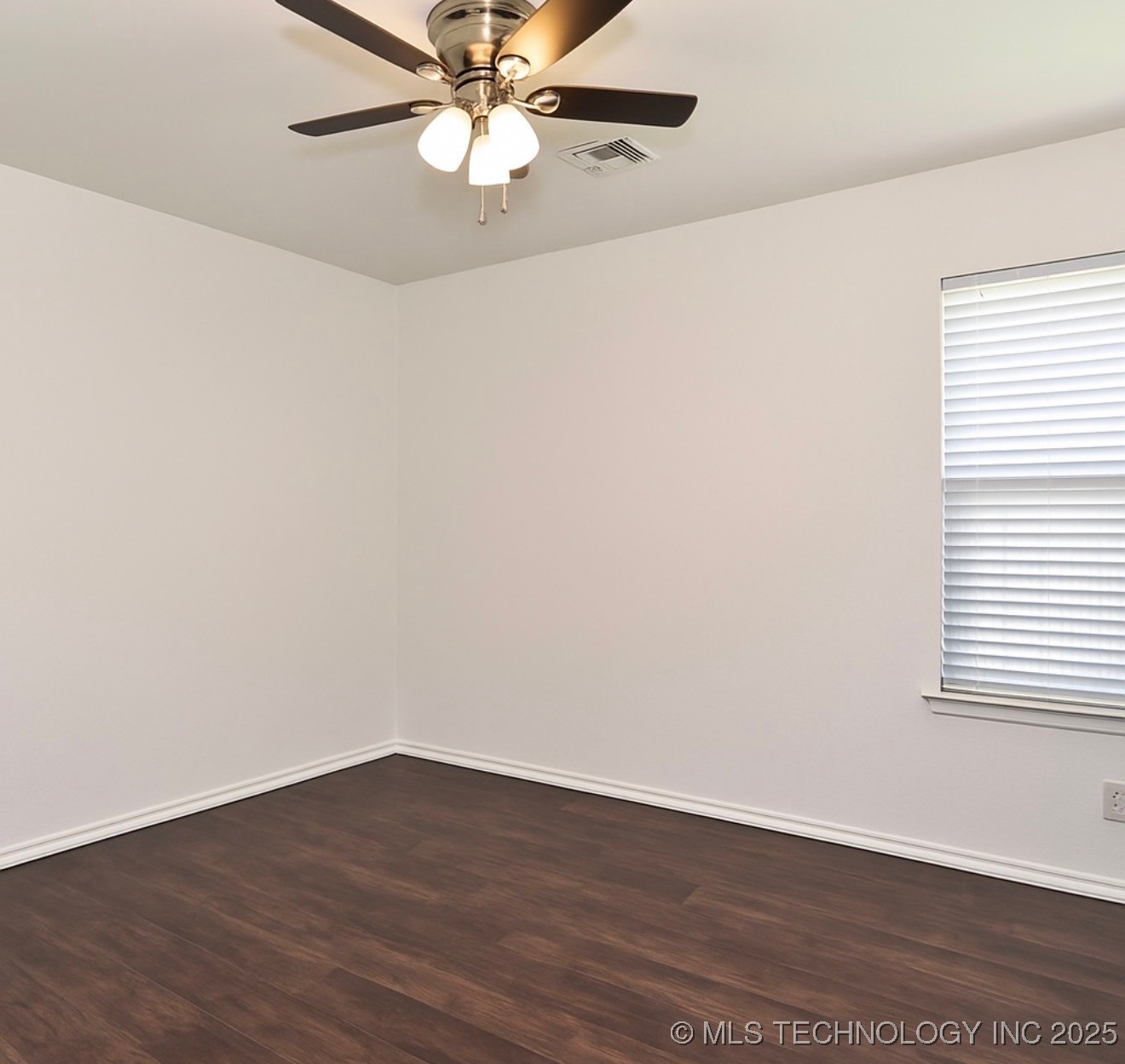 10317 S Nathan Street Property Photo 11