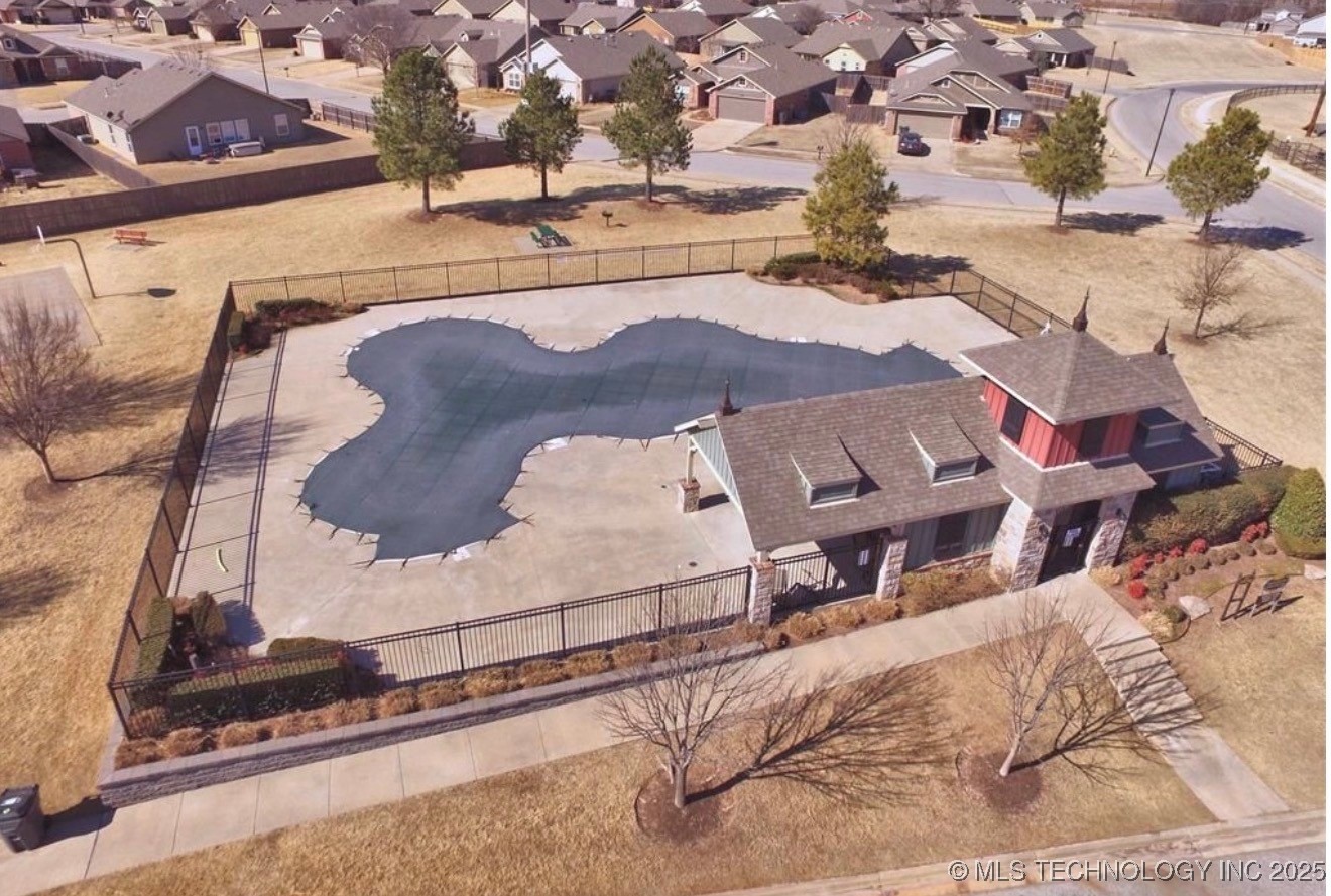 10317 S Nathan Street Property Photo 28