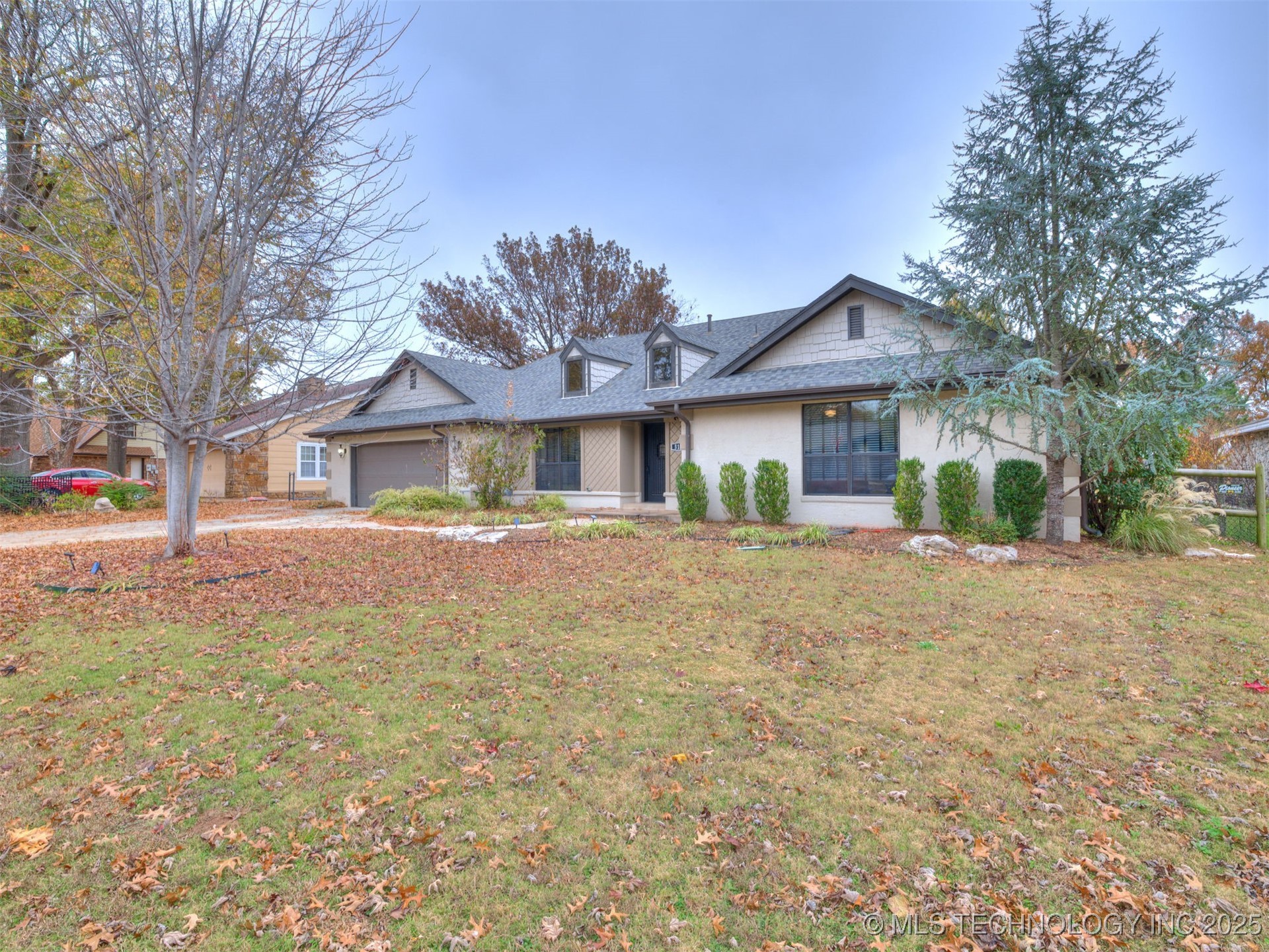 517 Meadowood Drive Property Photo 1