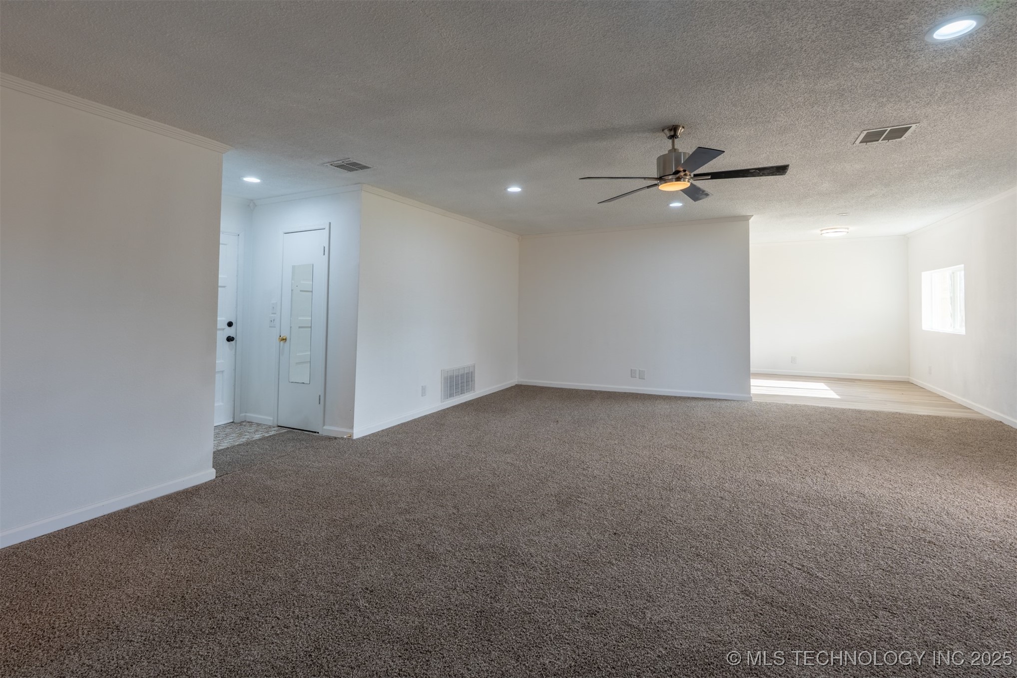 23810 E 103rd Place S Property Photo 12