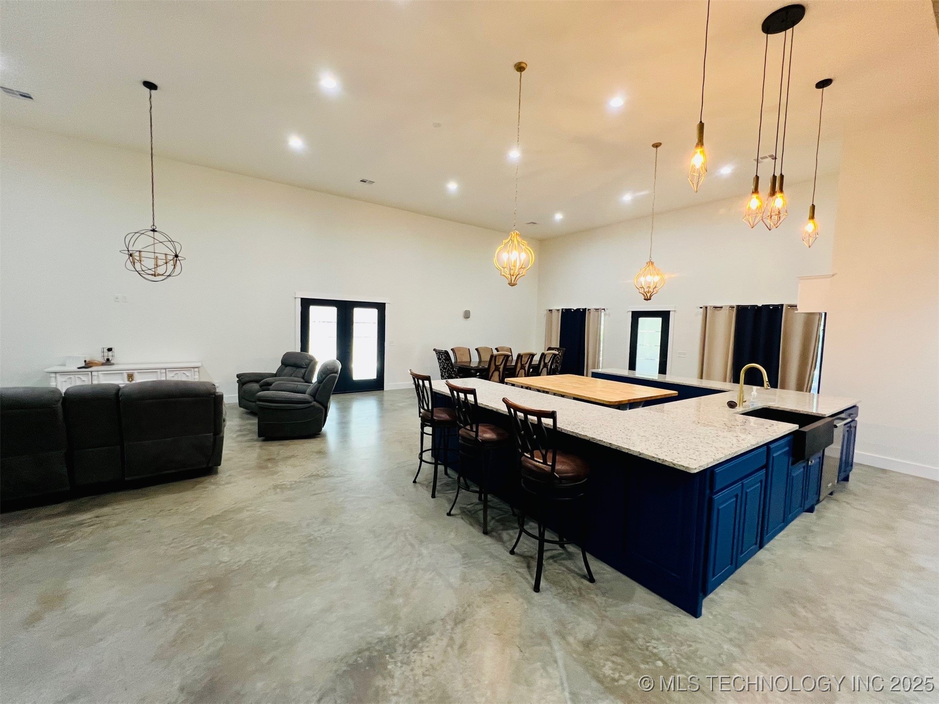 3896 Kiowa Drive Property Photo 5