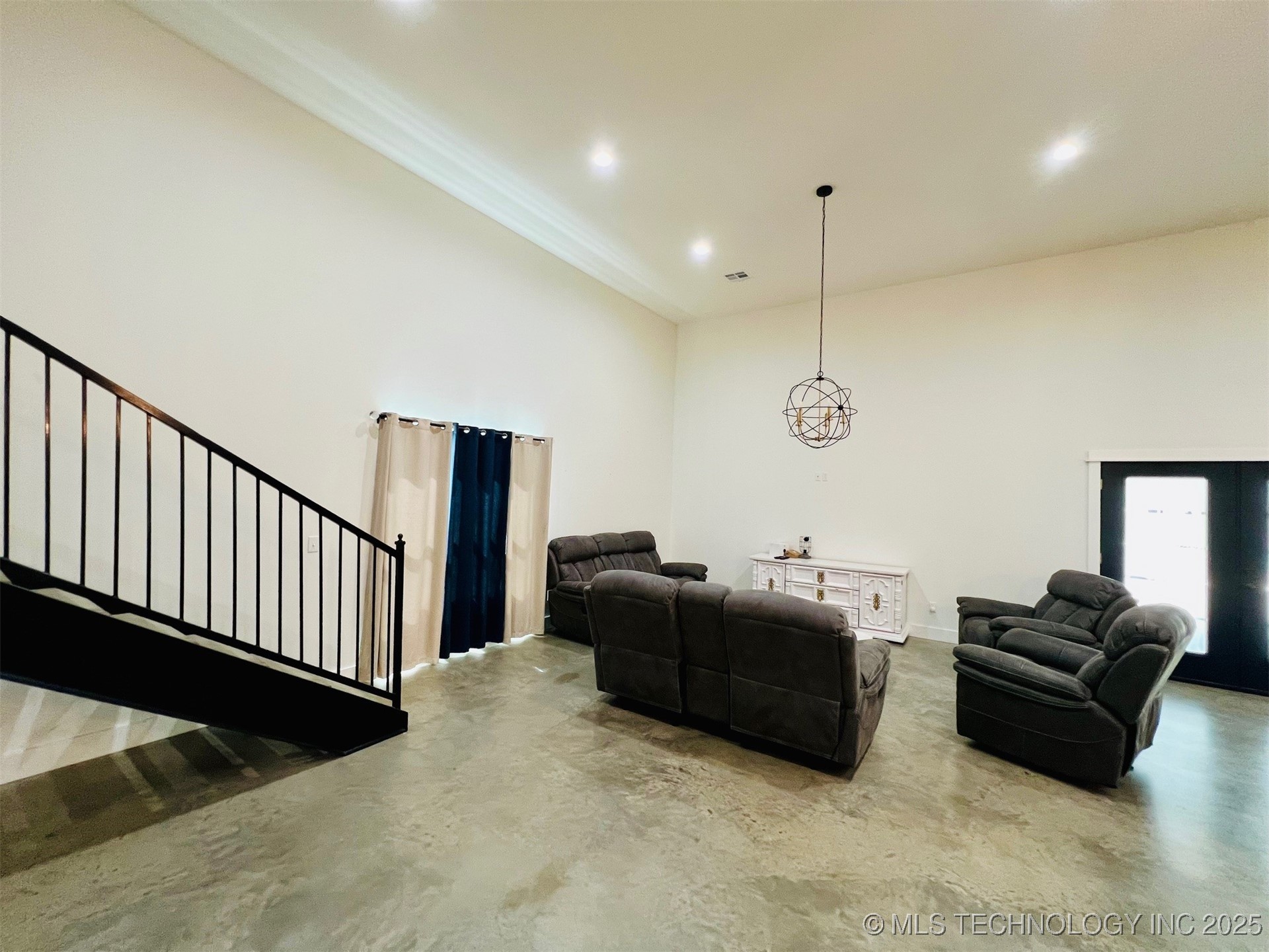 3896 Kiowa Drive Property Photo 6