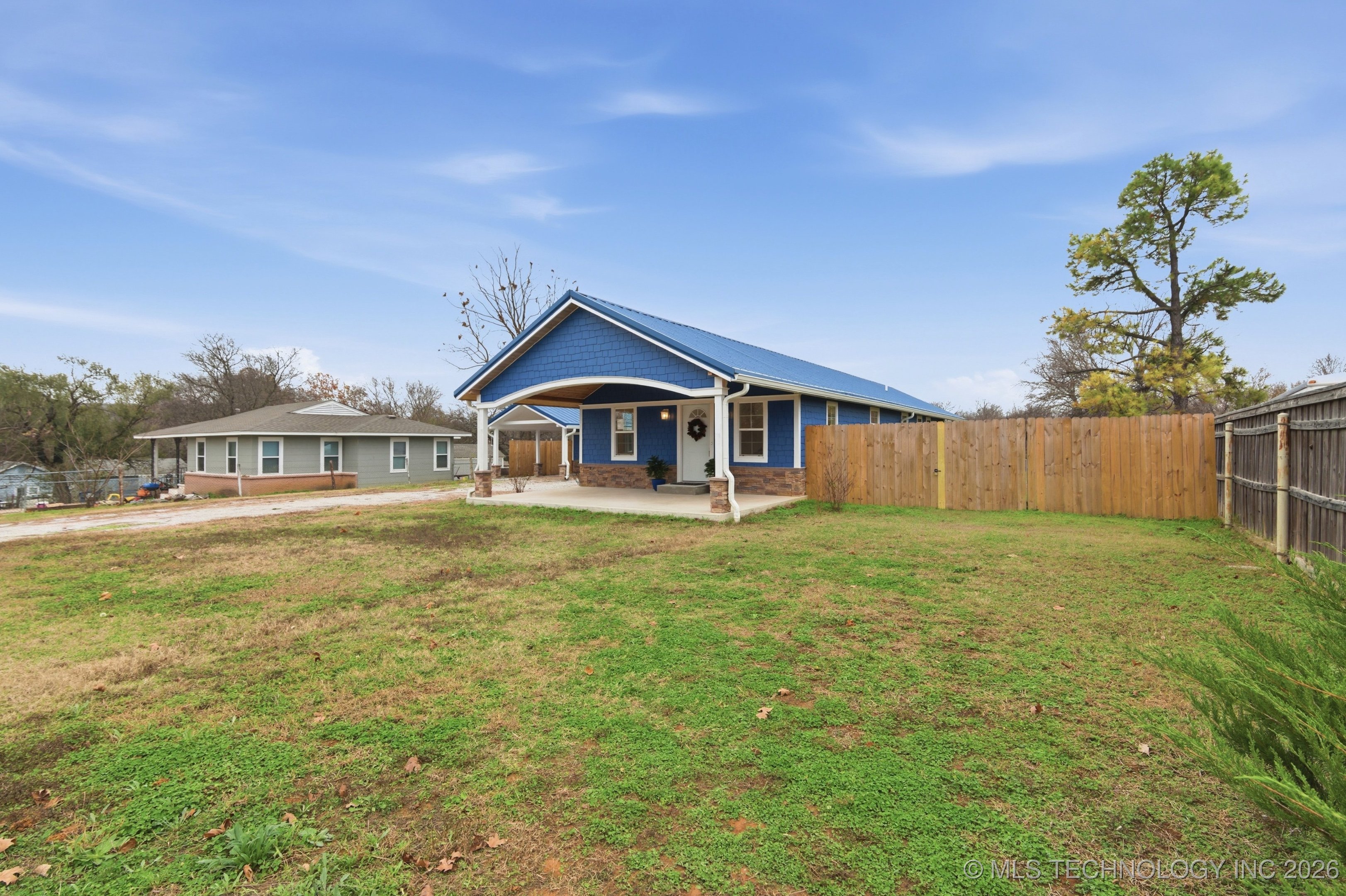 5924 W 31st Street Property Photo 4