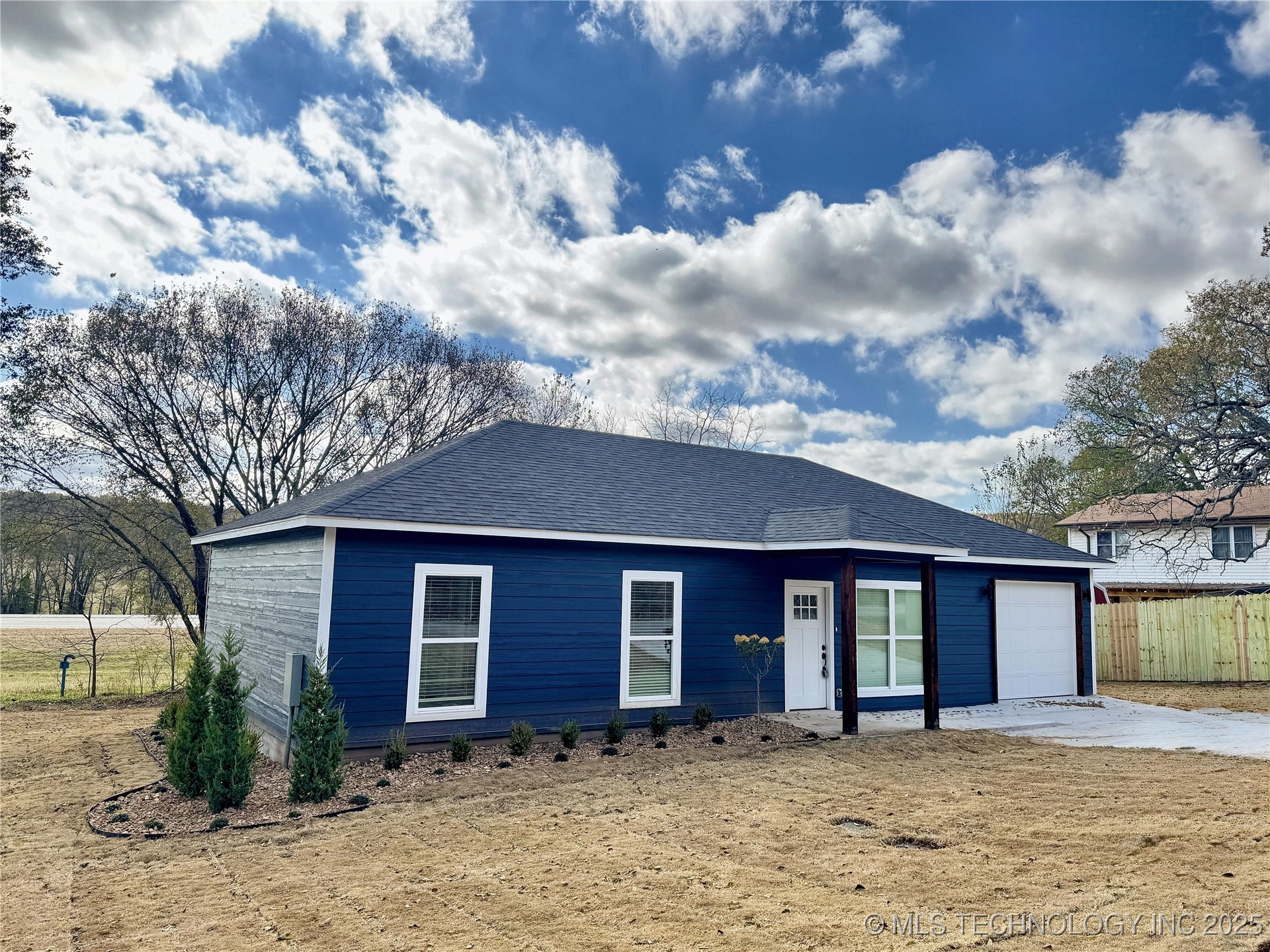 11825 W 838 Road Property Photo 1