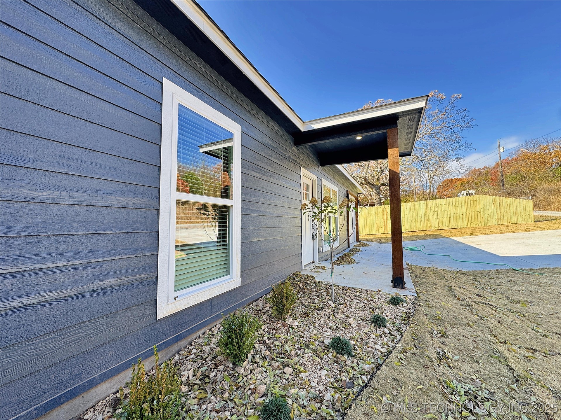 11825 W 838 Road Property Photo 2