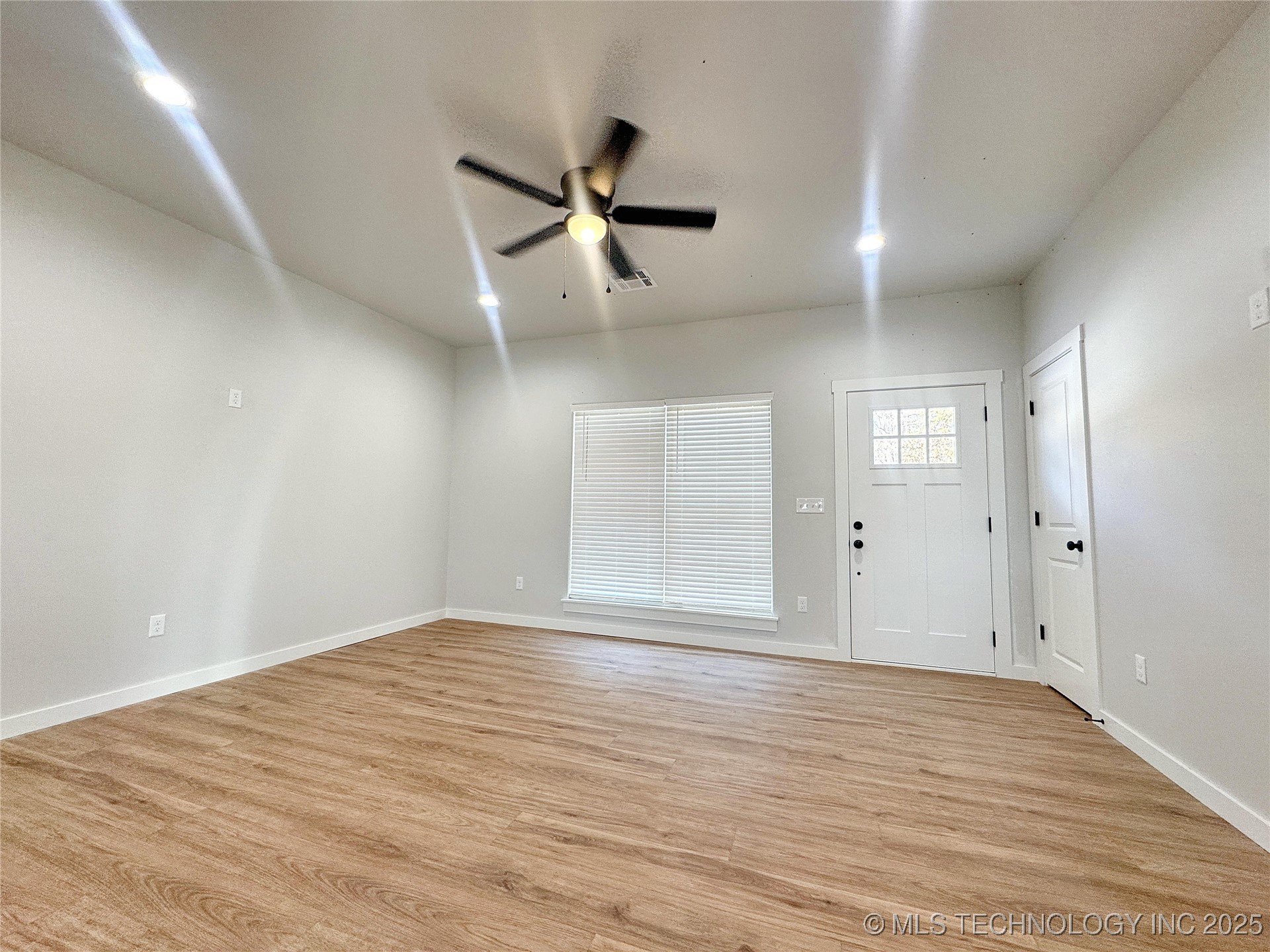 11825 W 838 Road Property Photo 6