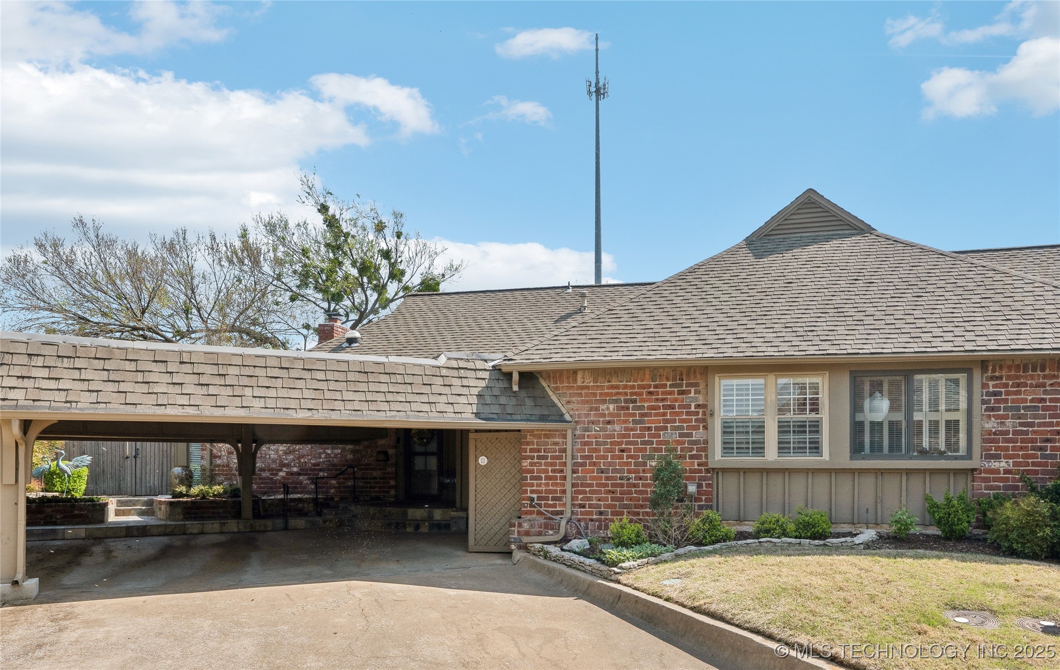 5206 Harvard Avenue 111 Property Photo 1