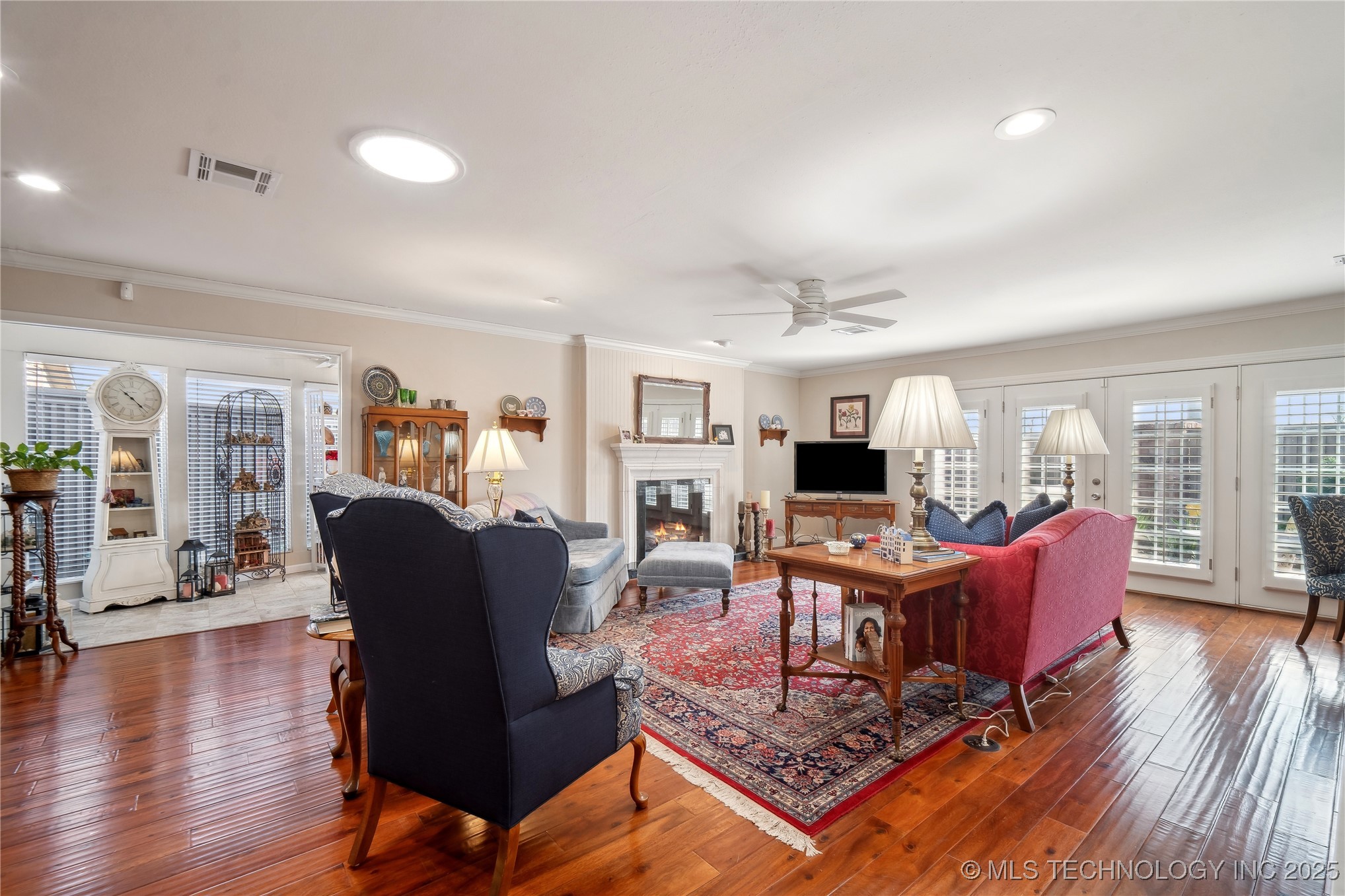 5206 Harvard Avenue 111 Property Photo 5