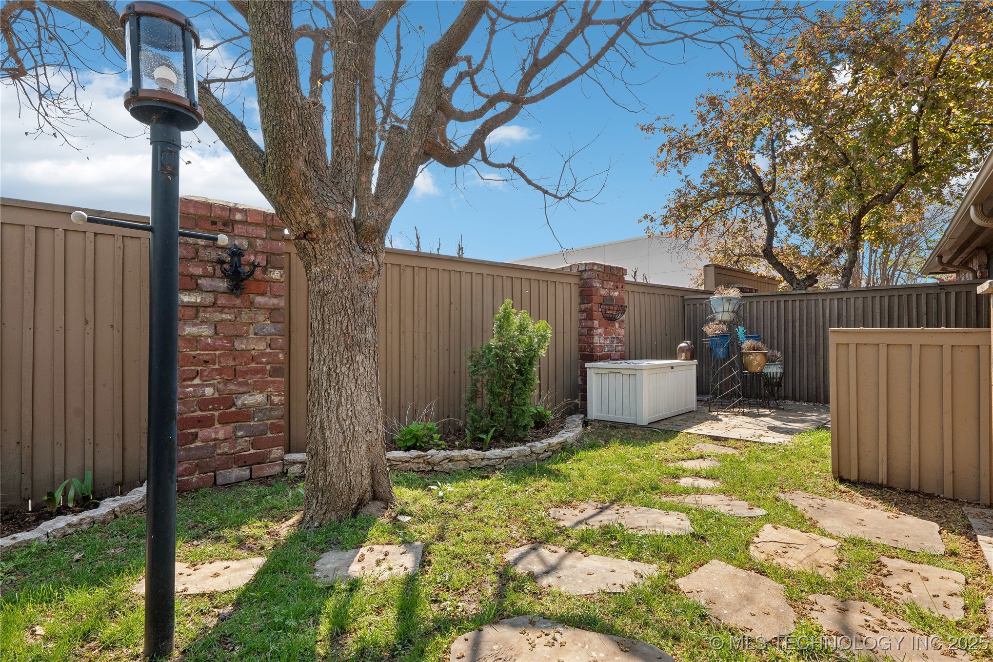 5206 Harvard Avenue 111 Property Photo 27