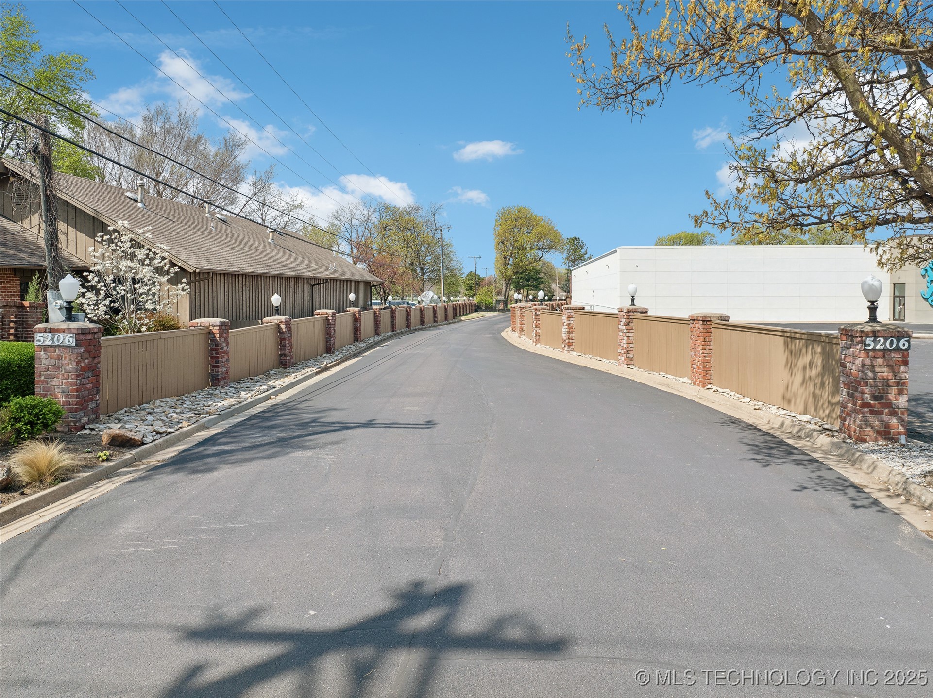 5206 Harvard Avenue 111 Property Photo 29