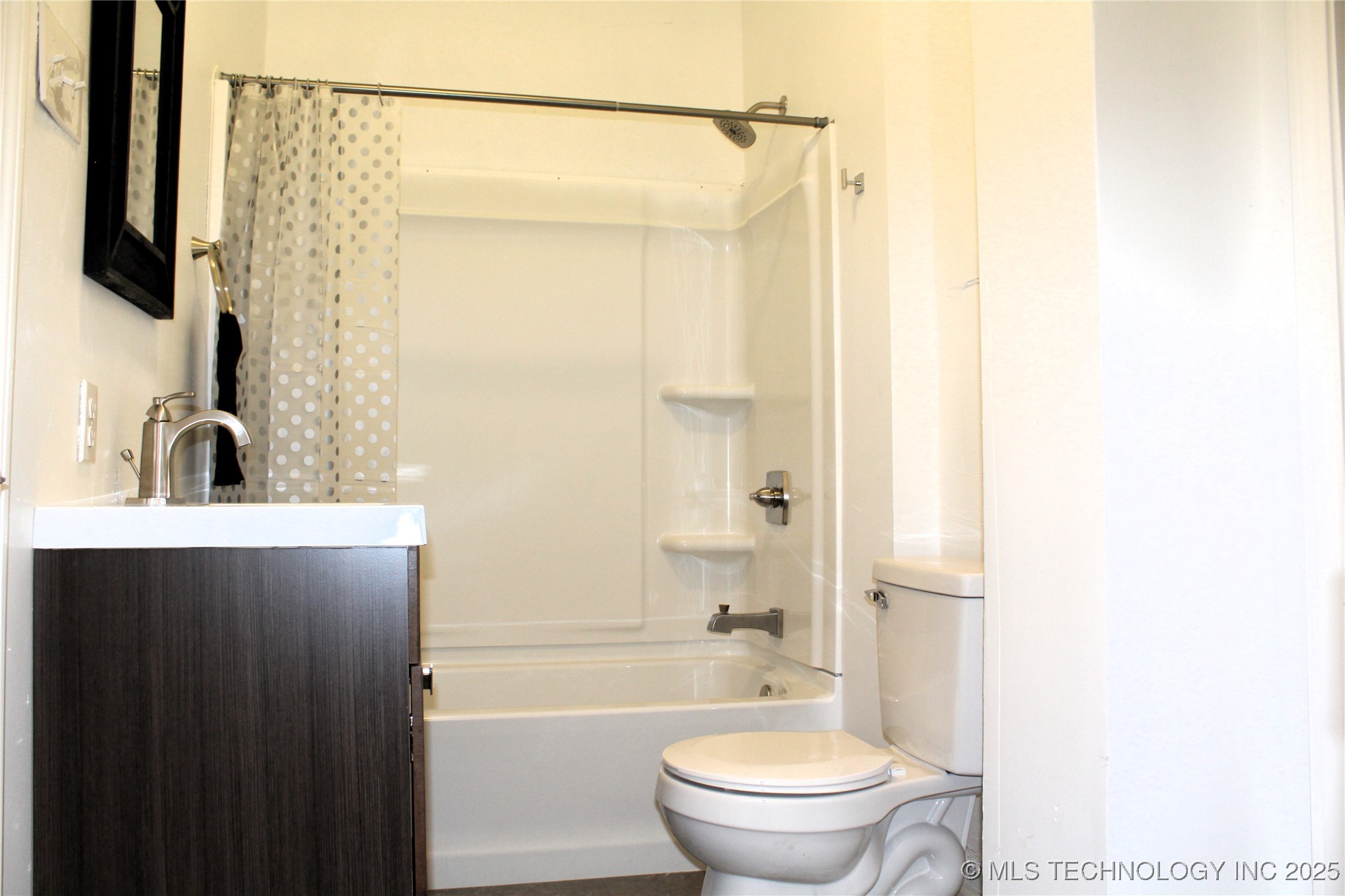 905 W Beech Property Photo 18