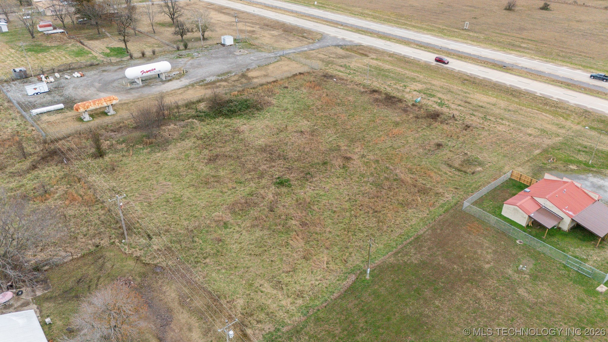 20005 E Hwy 20 Property Photo 4