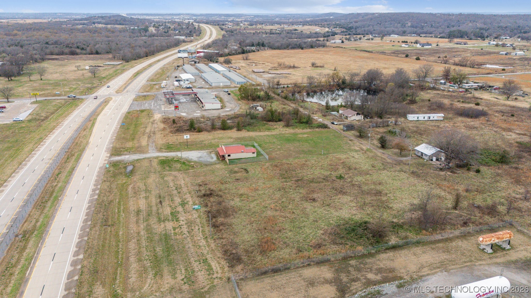 20005 E Hwy 20 Property Photo 7