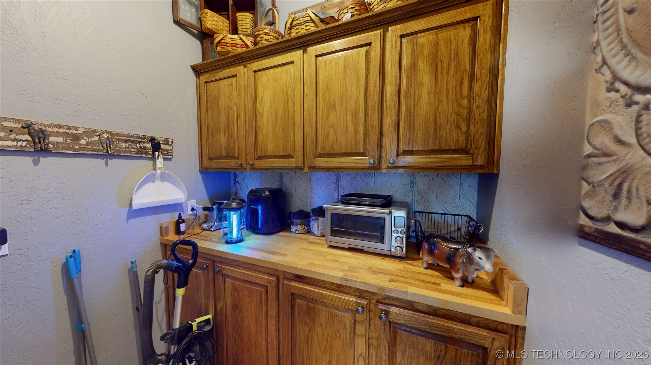 16200 County Road 3635 Property Photo 33