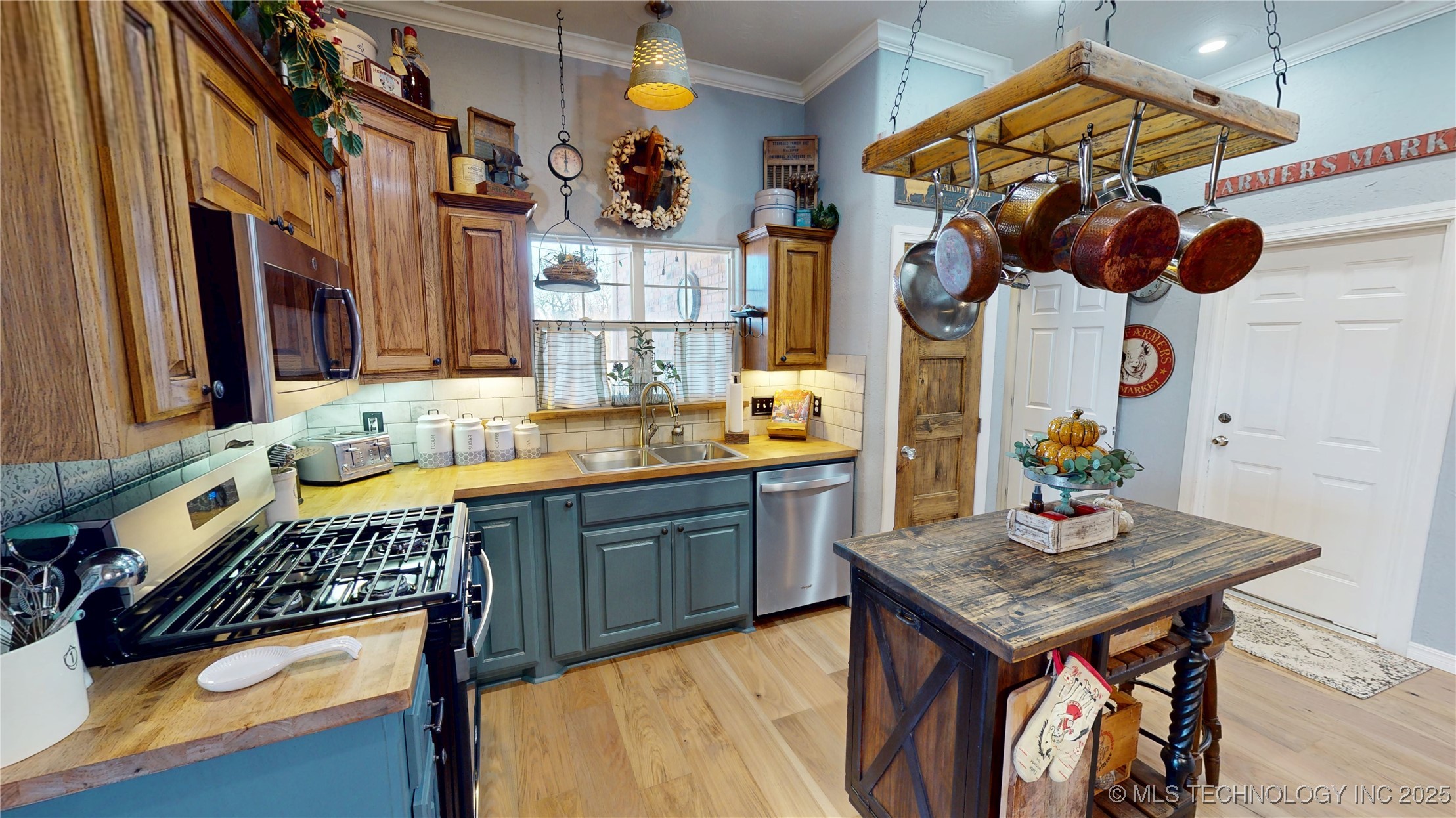 16200 County Road 3635 Property Photo 36