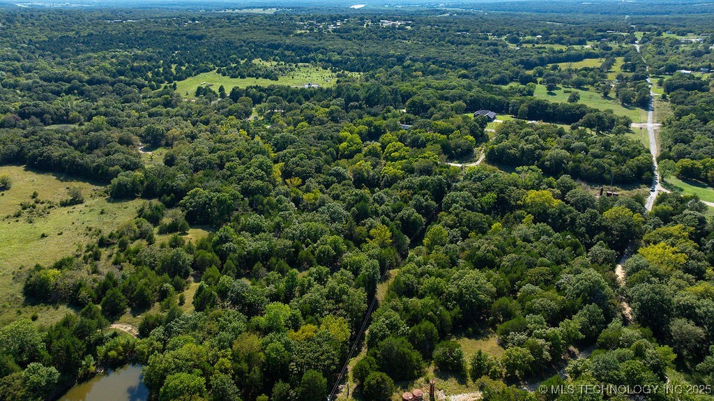 830 N Sliger Property Photo 3