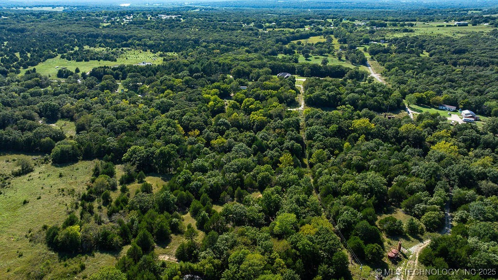 830 N Sliger Property Photo 4