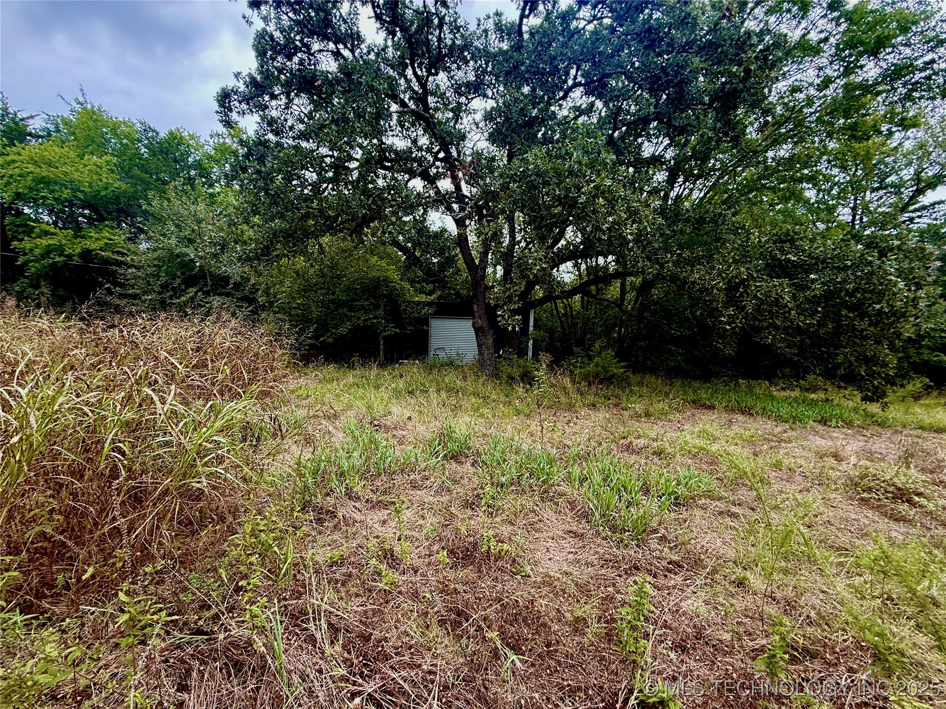 830 N Sliger Property Photo 14