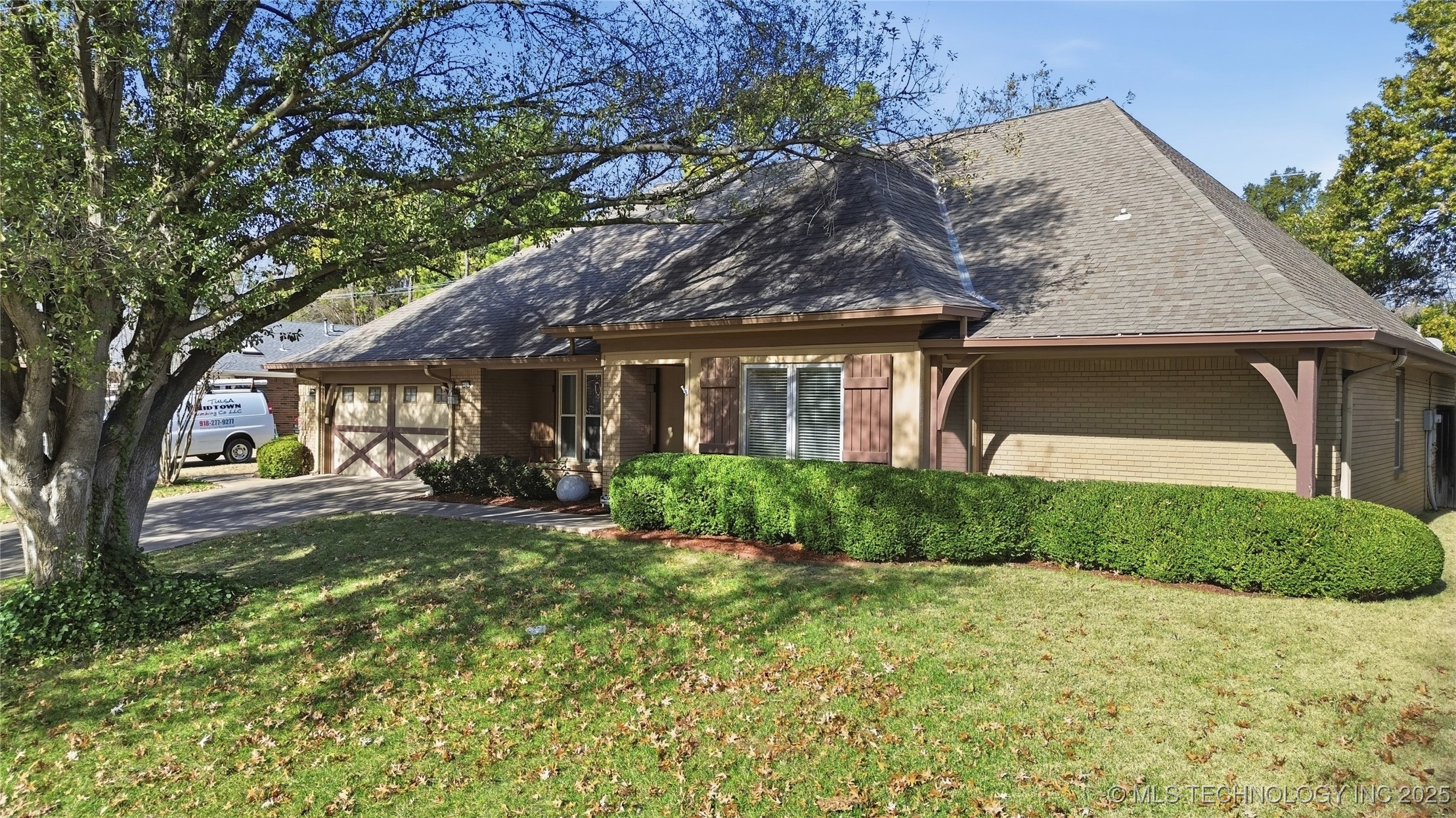 6027 E 79th Street Property Photo 1