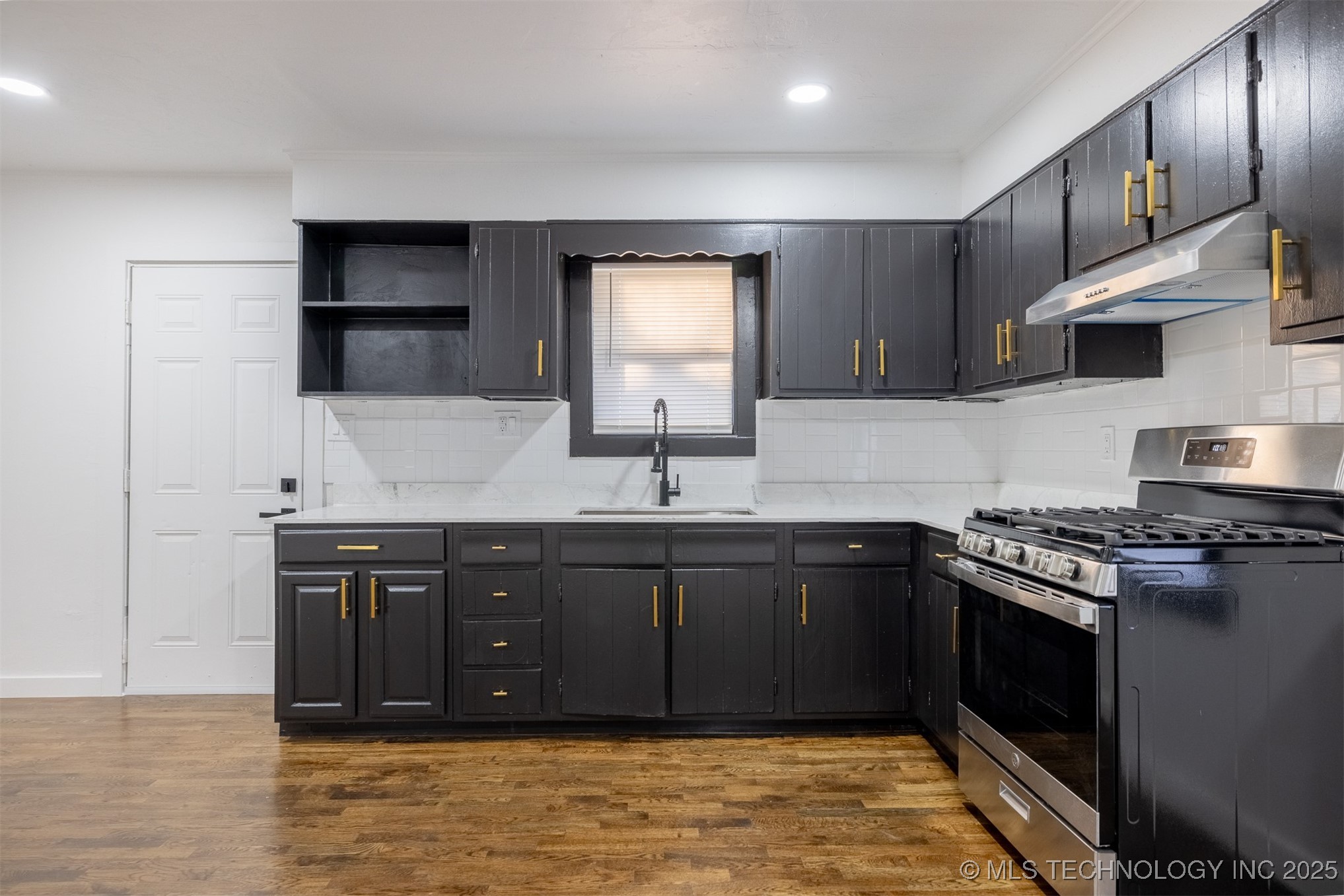 1027 E 56th Street North Property Photo 11