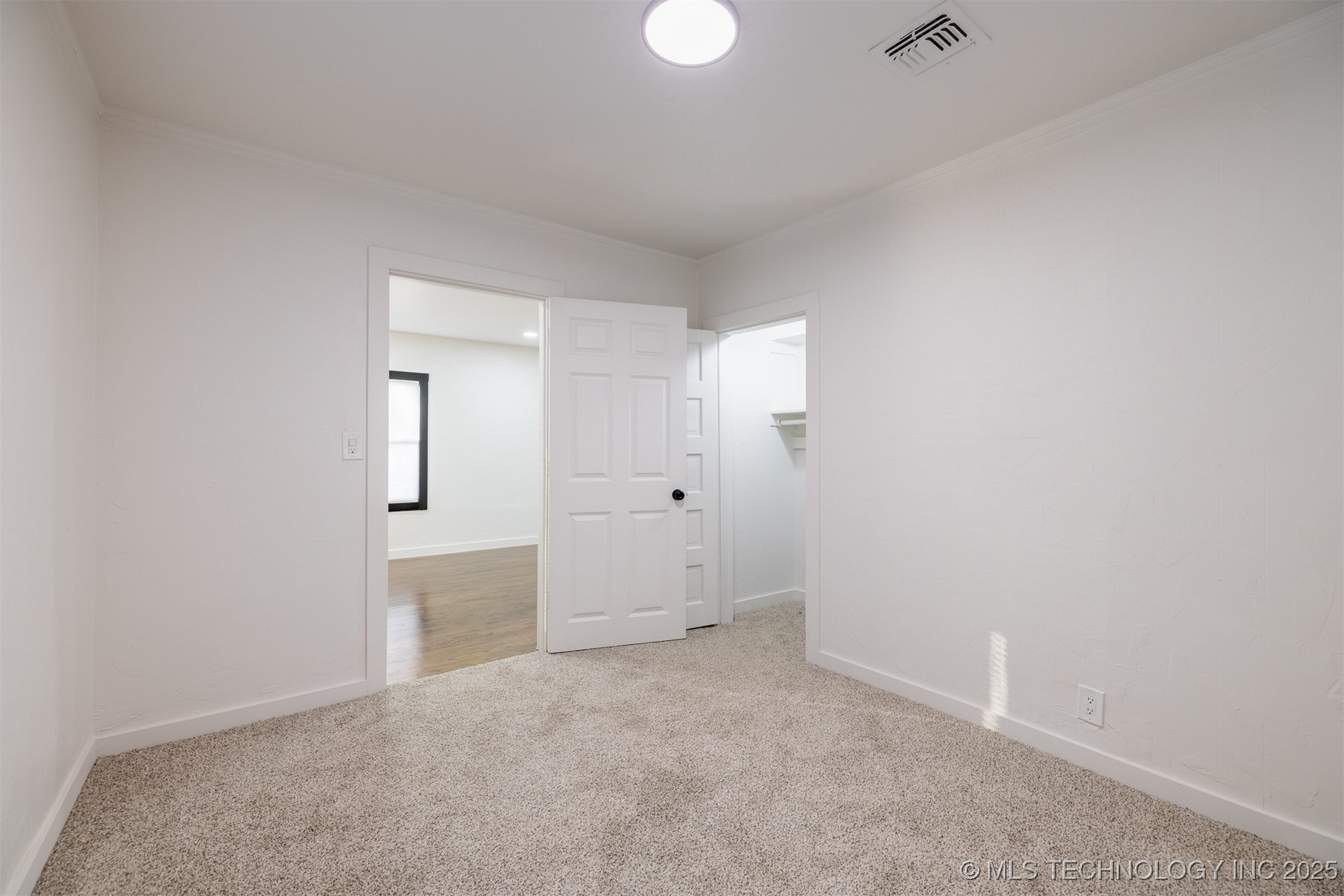 1027 E 56th Street North Property Photo 20