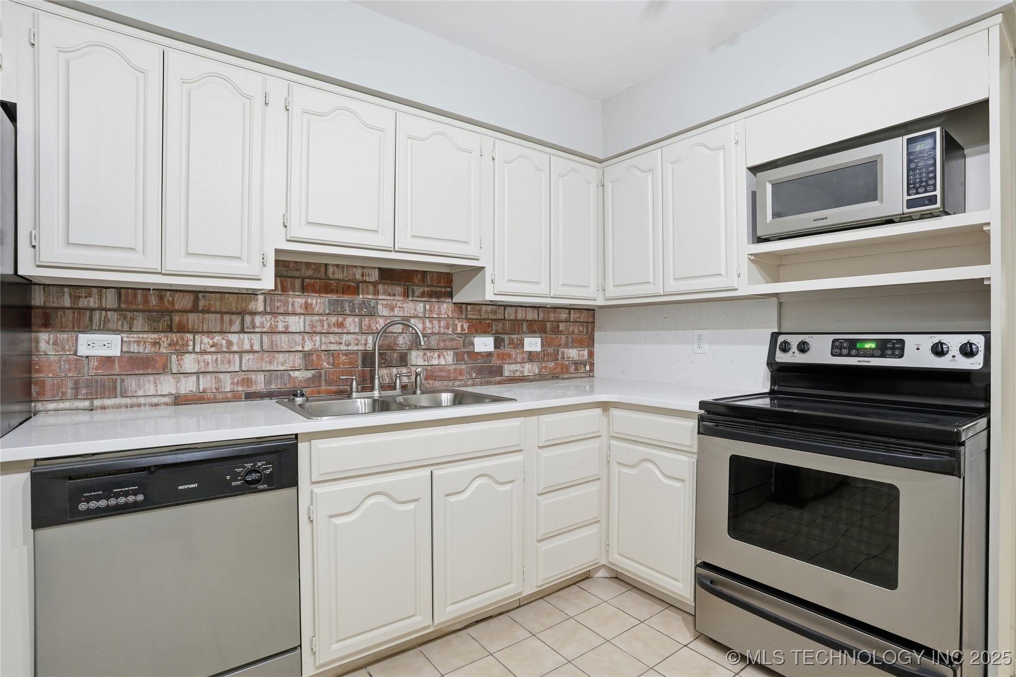 1712 S Cheyenne Avenue 3 Property Photo 9