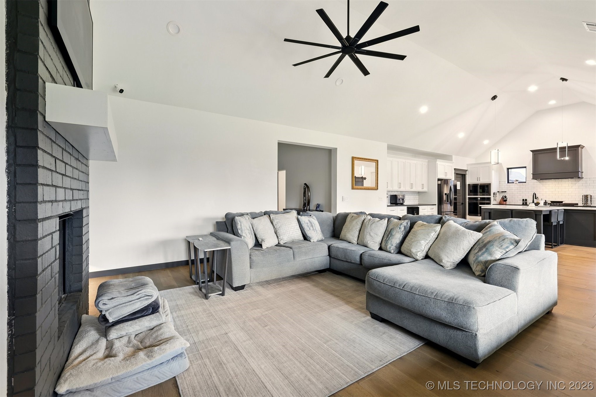 5807 E 128 Street S Property Photo 4