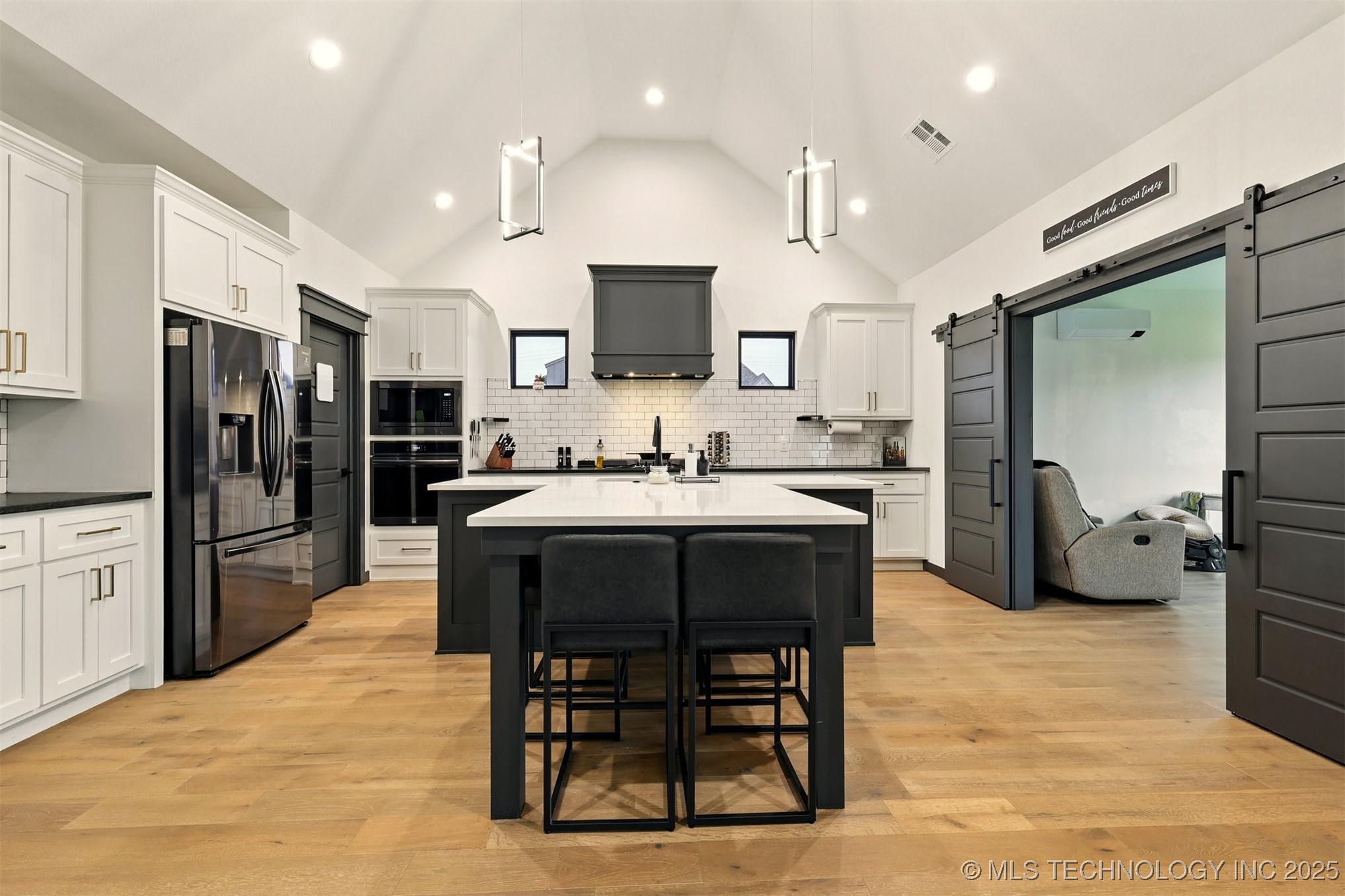 5807 E 128 Street S Property Photo 5