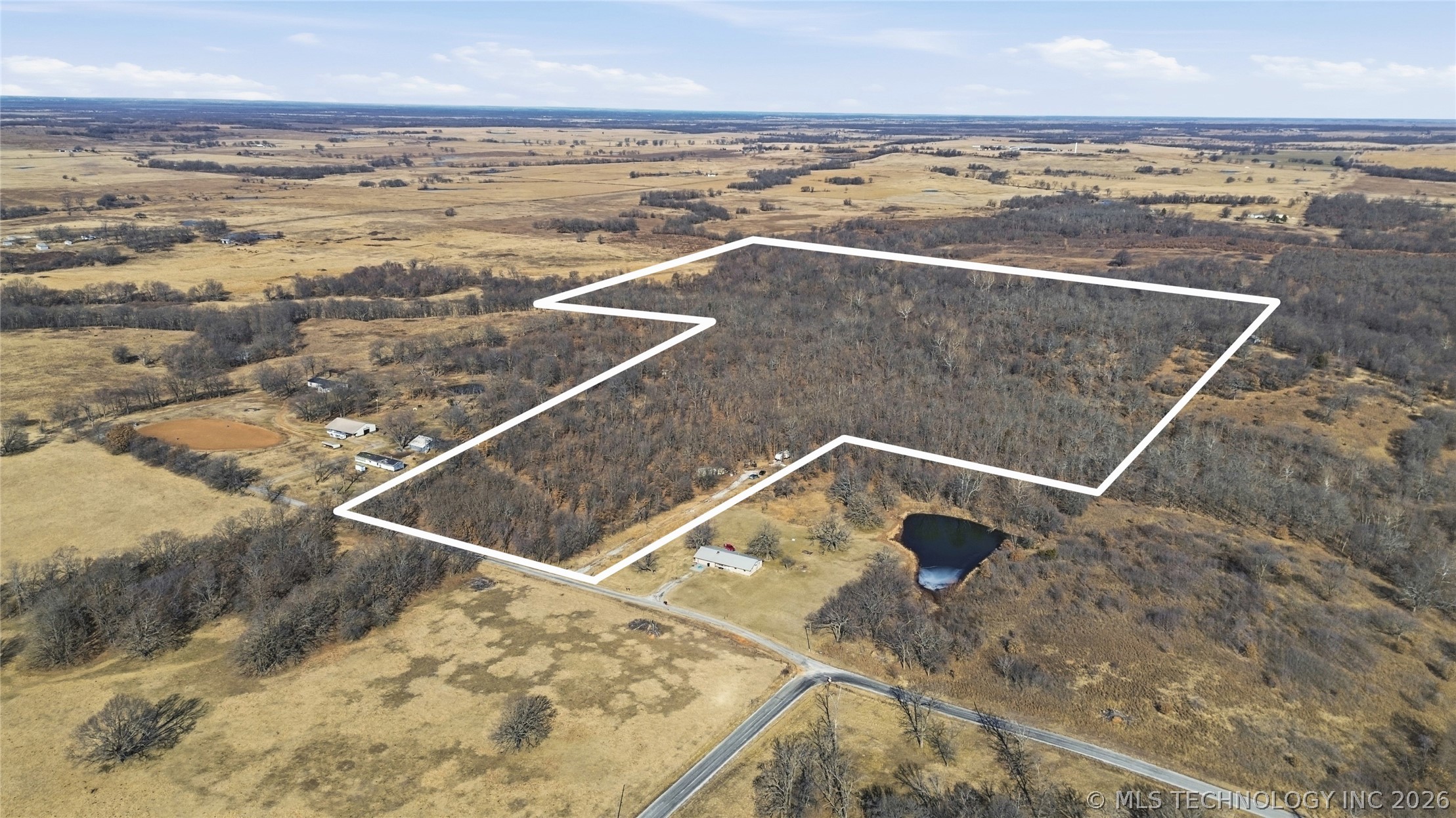 427640 E 290 Road Property Photo 1