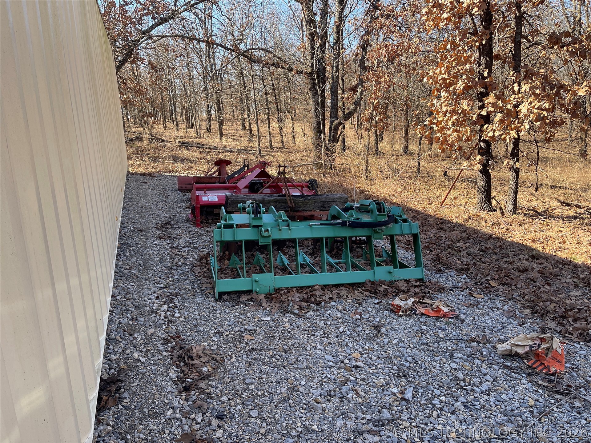 427640 E 290 Road Property Photo 11