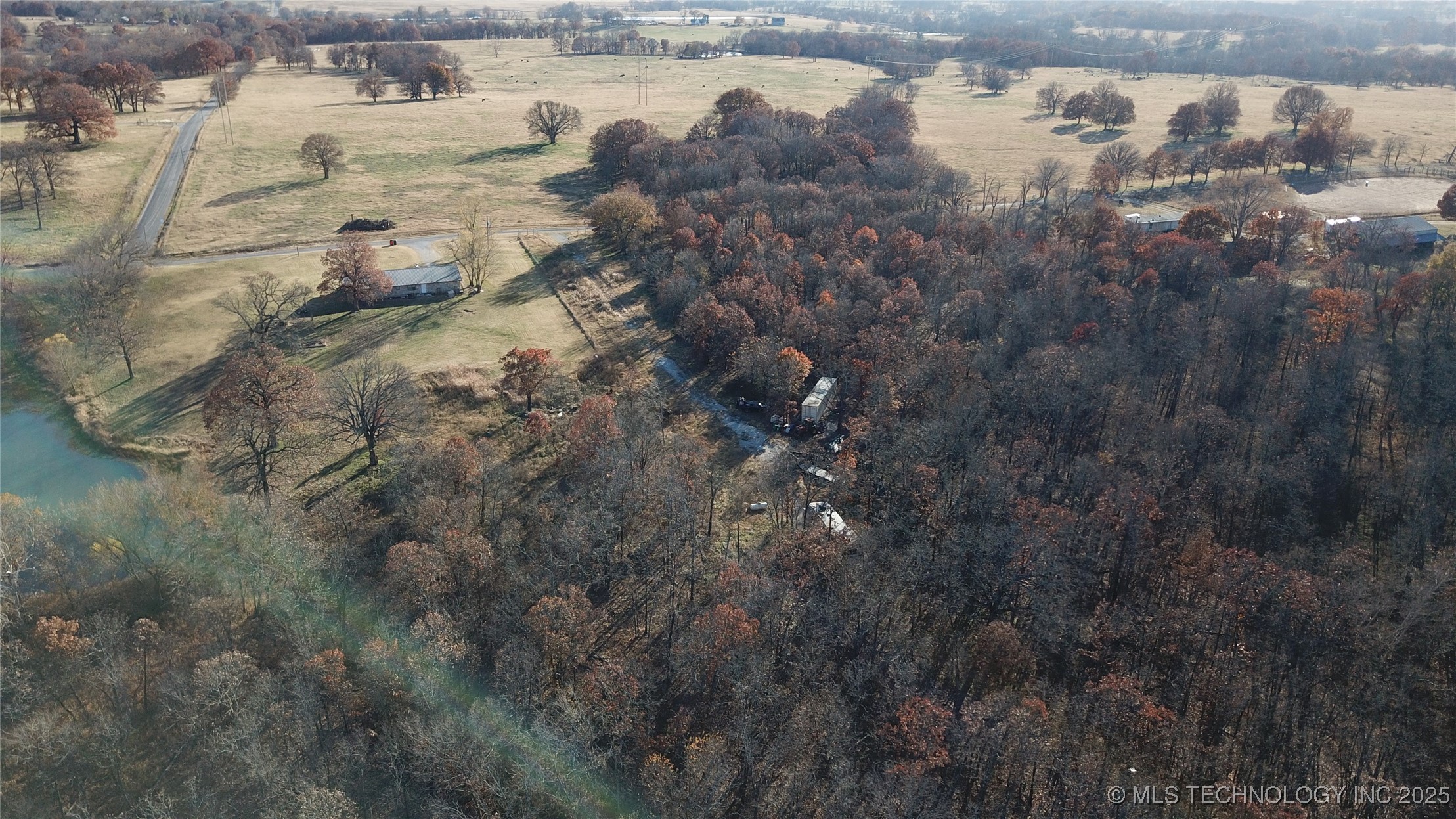 427640 E 290 Road Property Photo 28