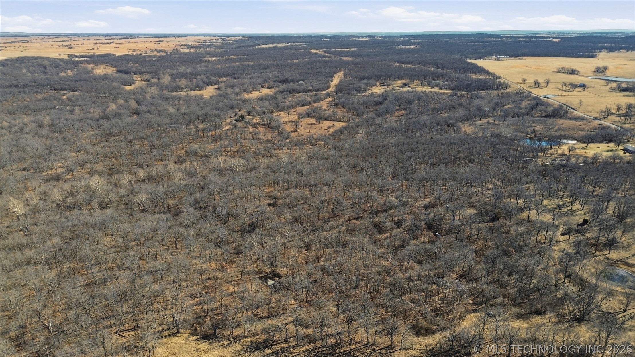 427640 E 290 Road Property Photo 38