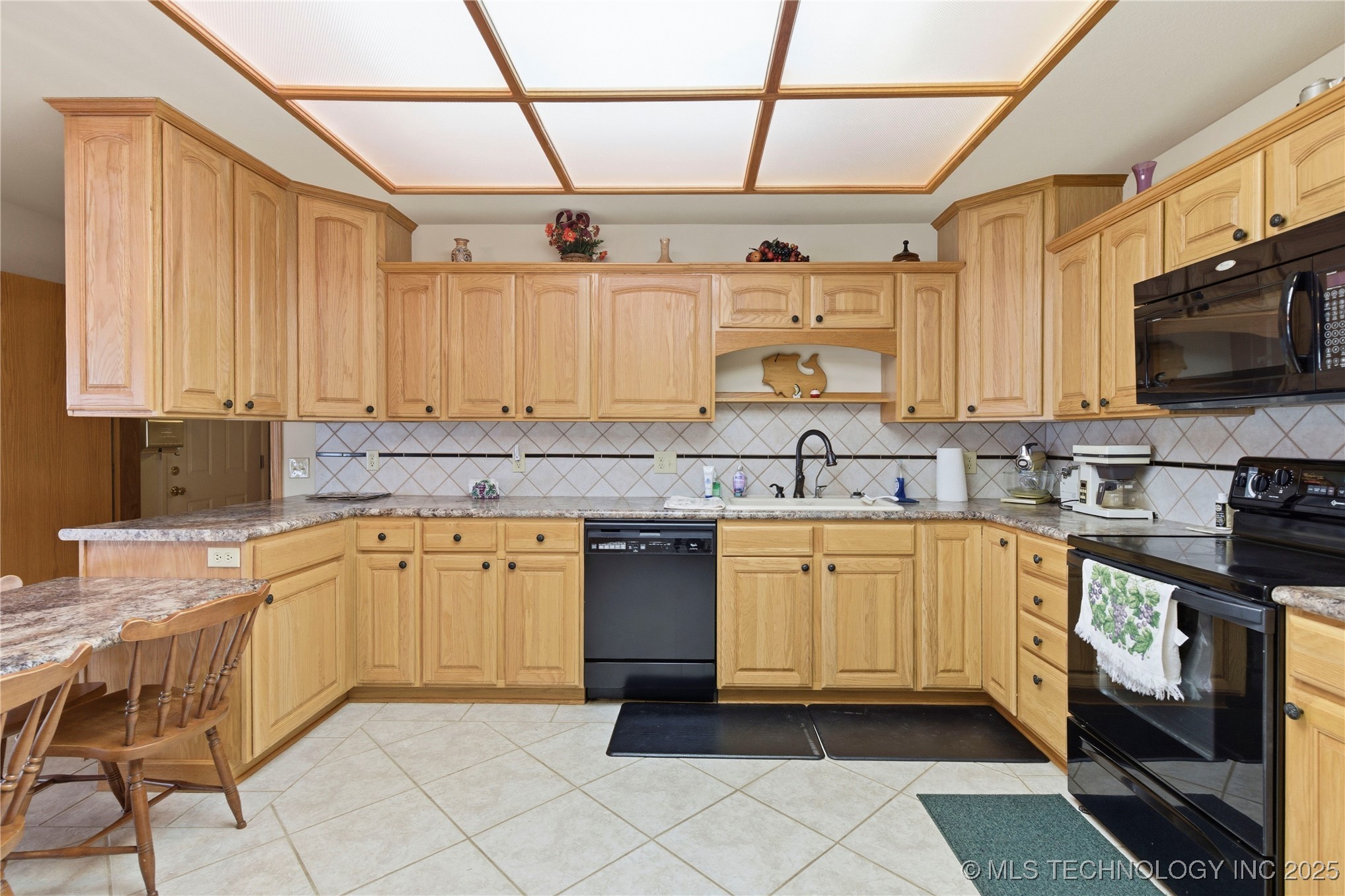 31245 E 679 Road Property Photo 7