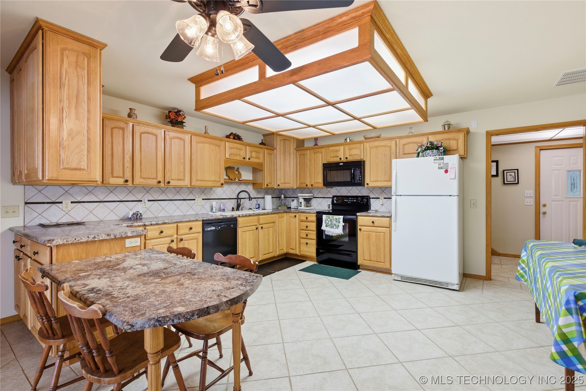 31245 E 679 Road Property Photo 8