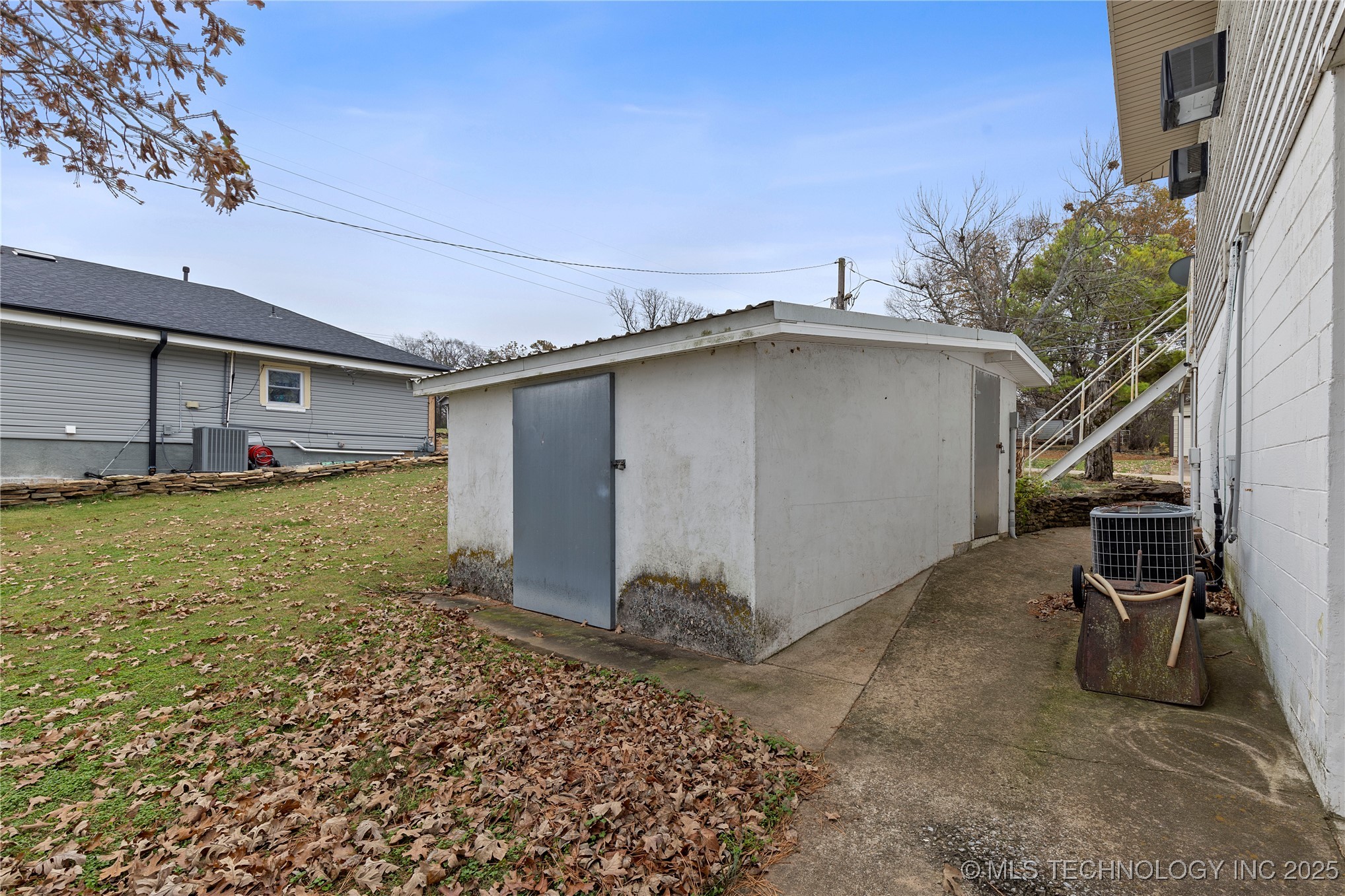 31245 E 679 Road Property Photo 43