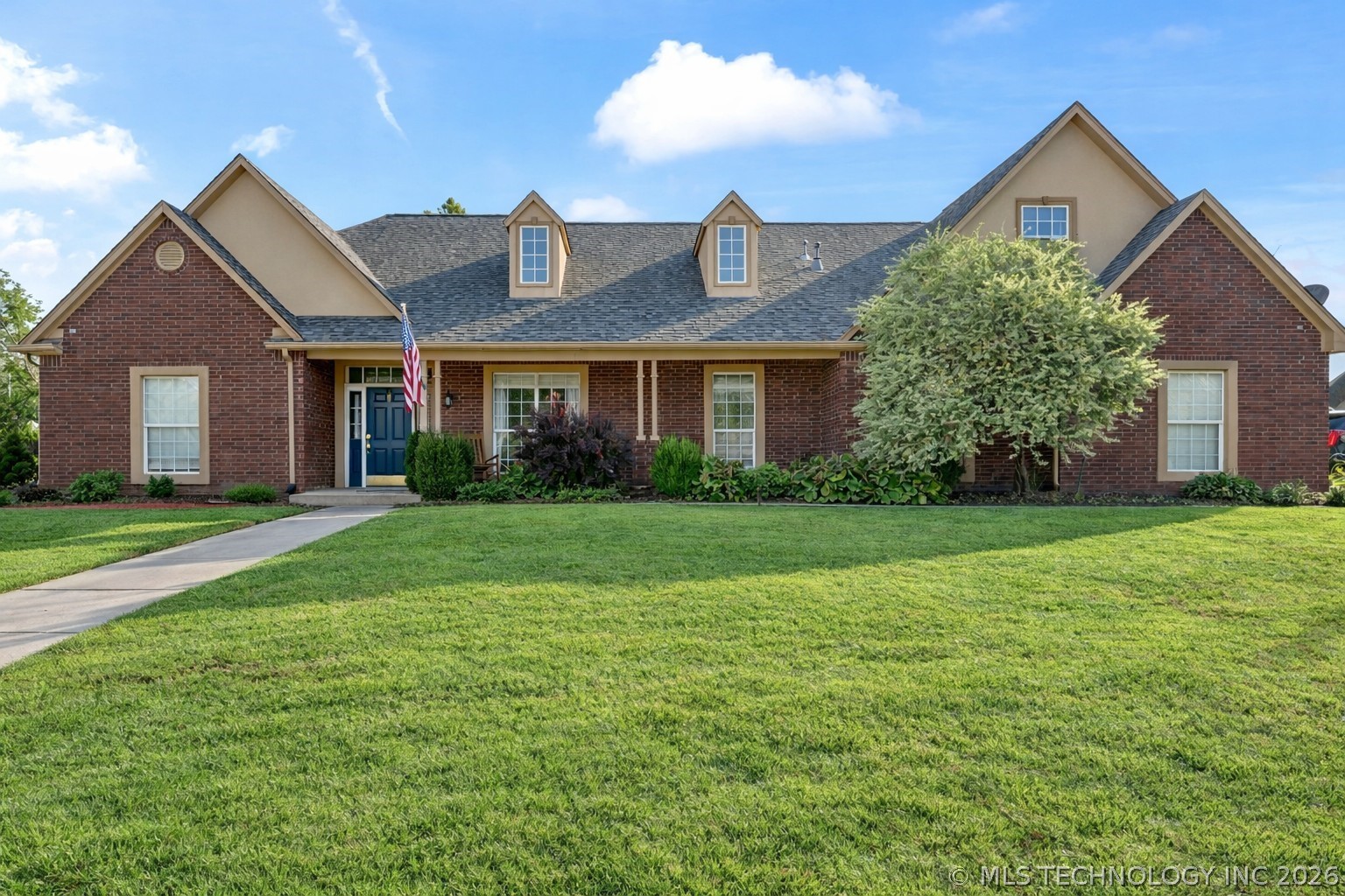 3103 Callaway Drive Property Photo 1