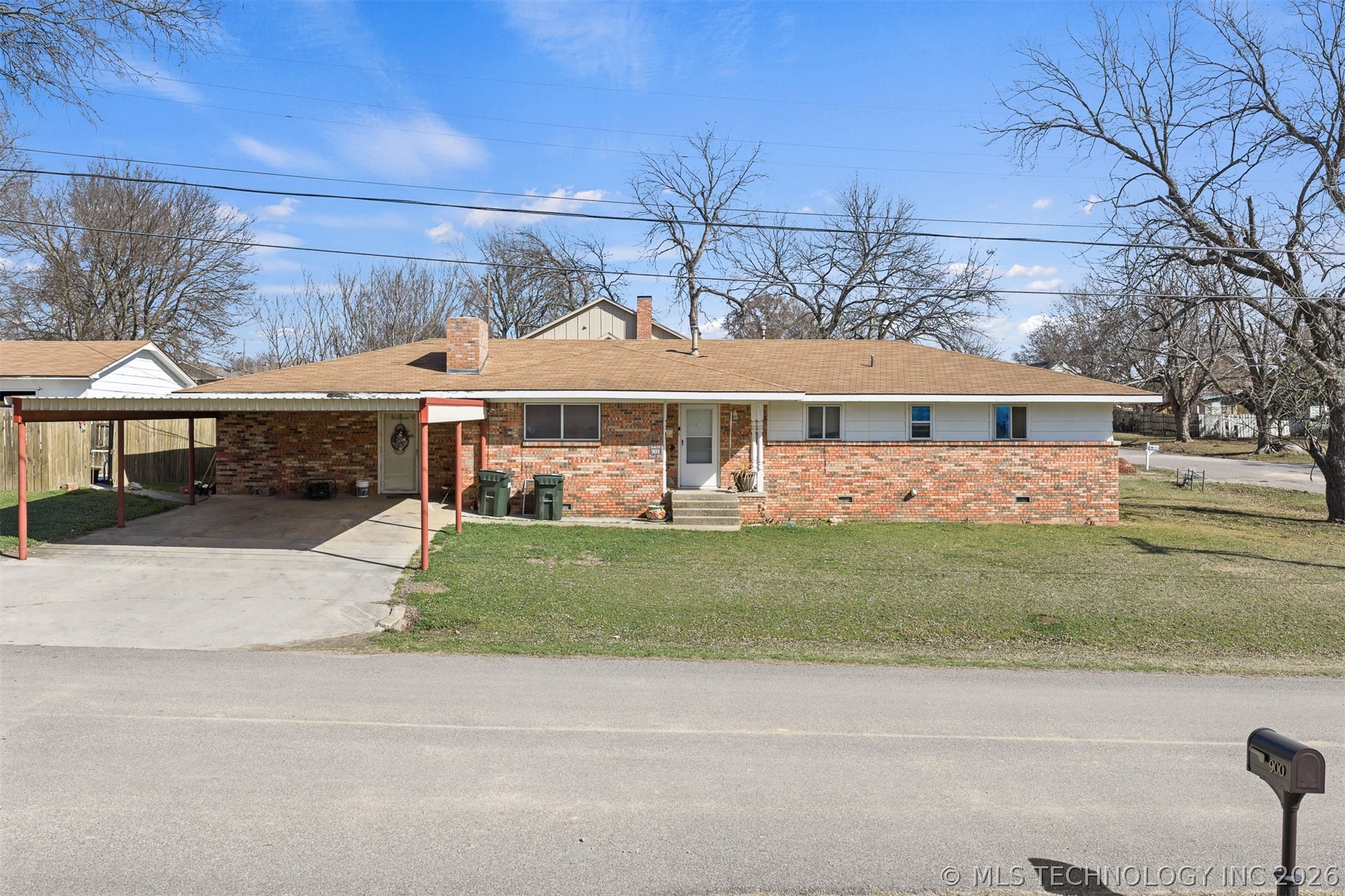 901 E 6th Street Property Photo 1