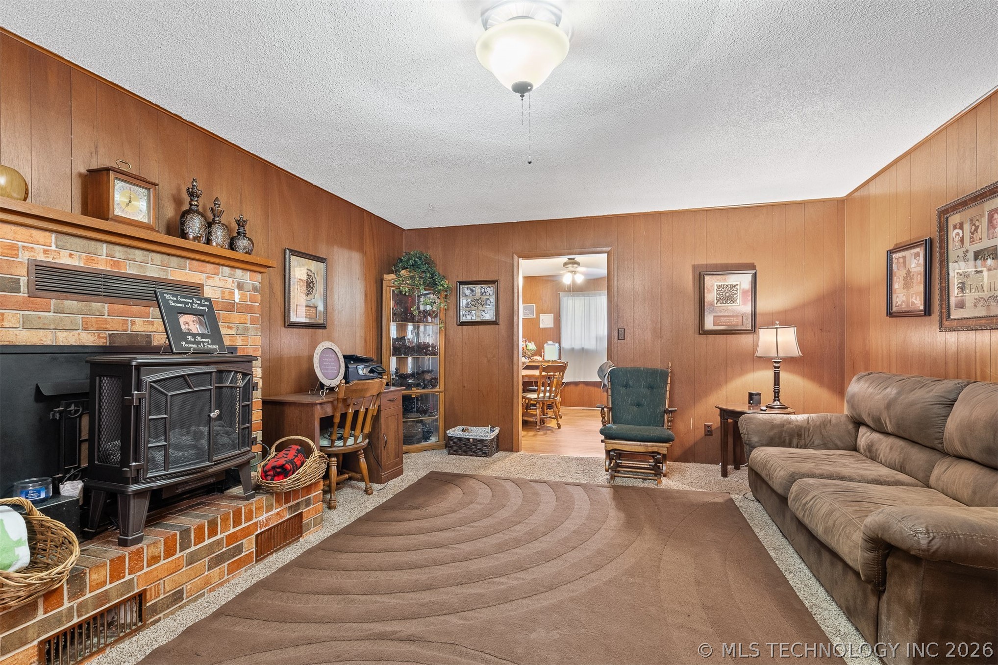 901 E 6th Street Property Photo 4