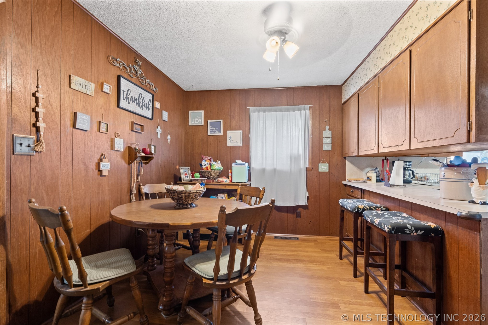 901 E 6th Street Property Photo 10