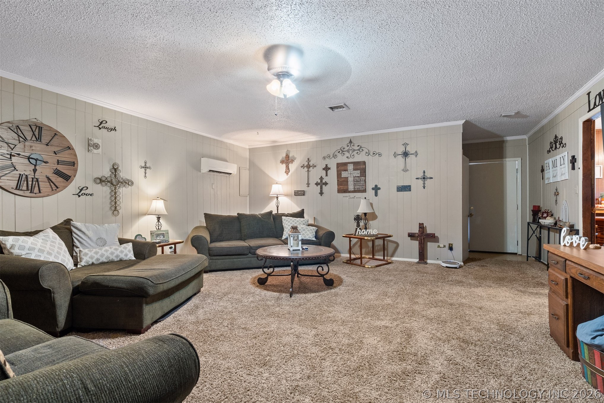 901 E 6th Street Property Photo 12