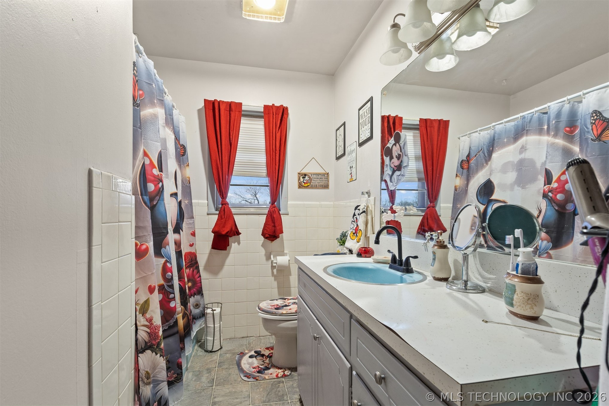 901 E 6th Street Property Photo 16