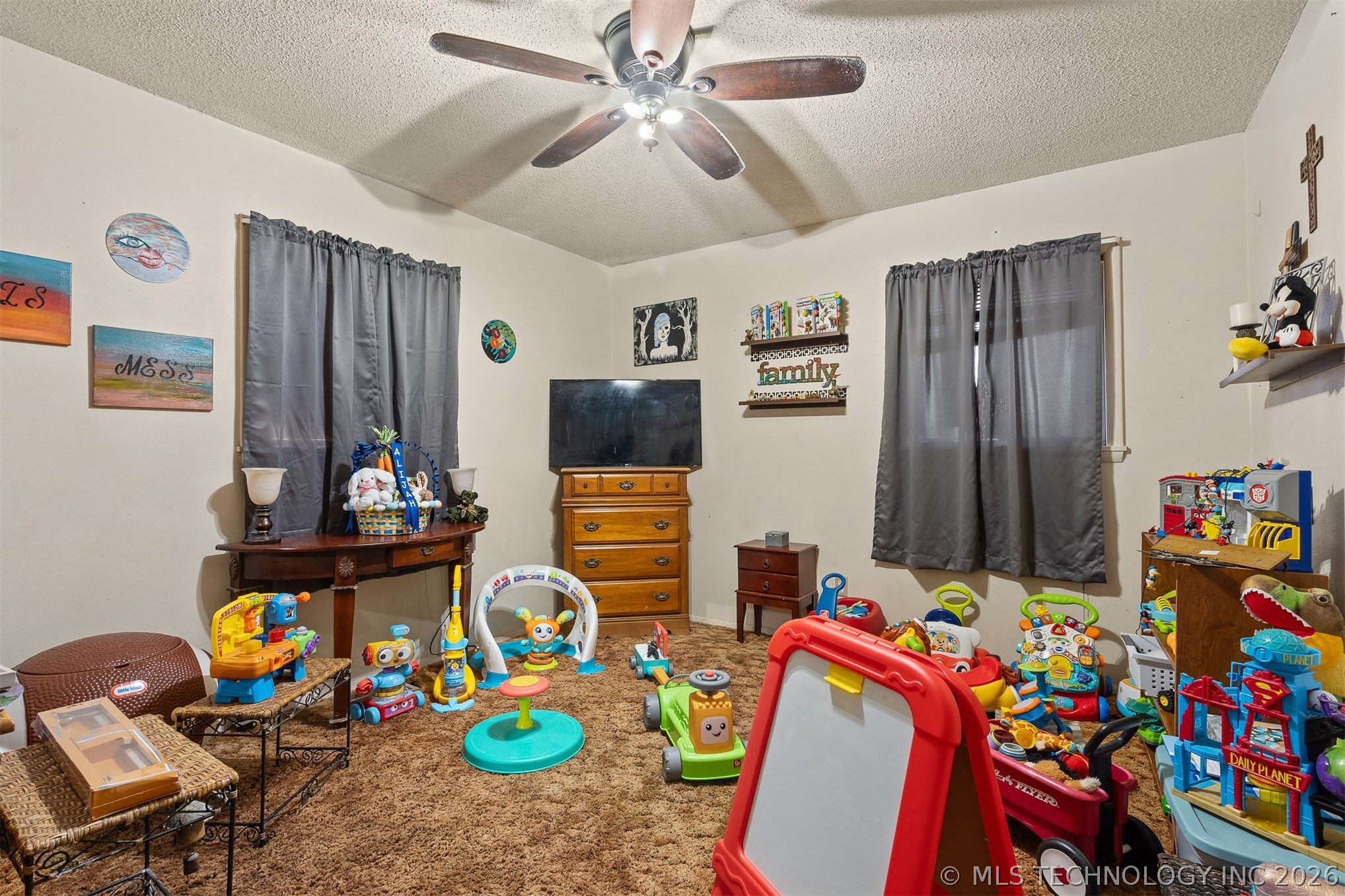 901 E 6th Street Property Photo 22