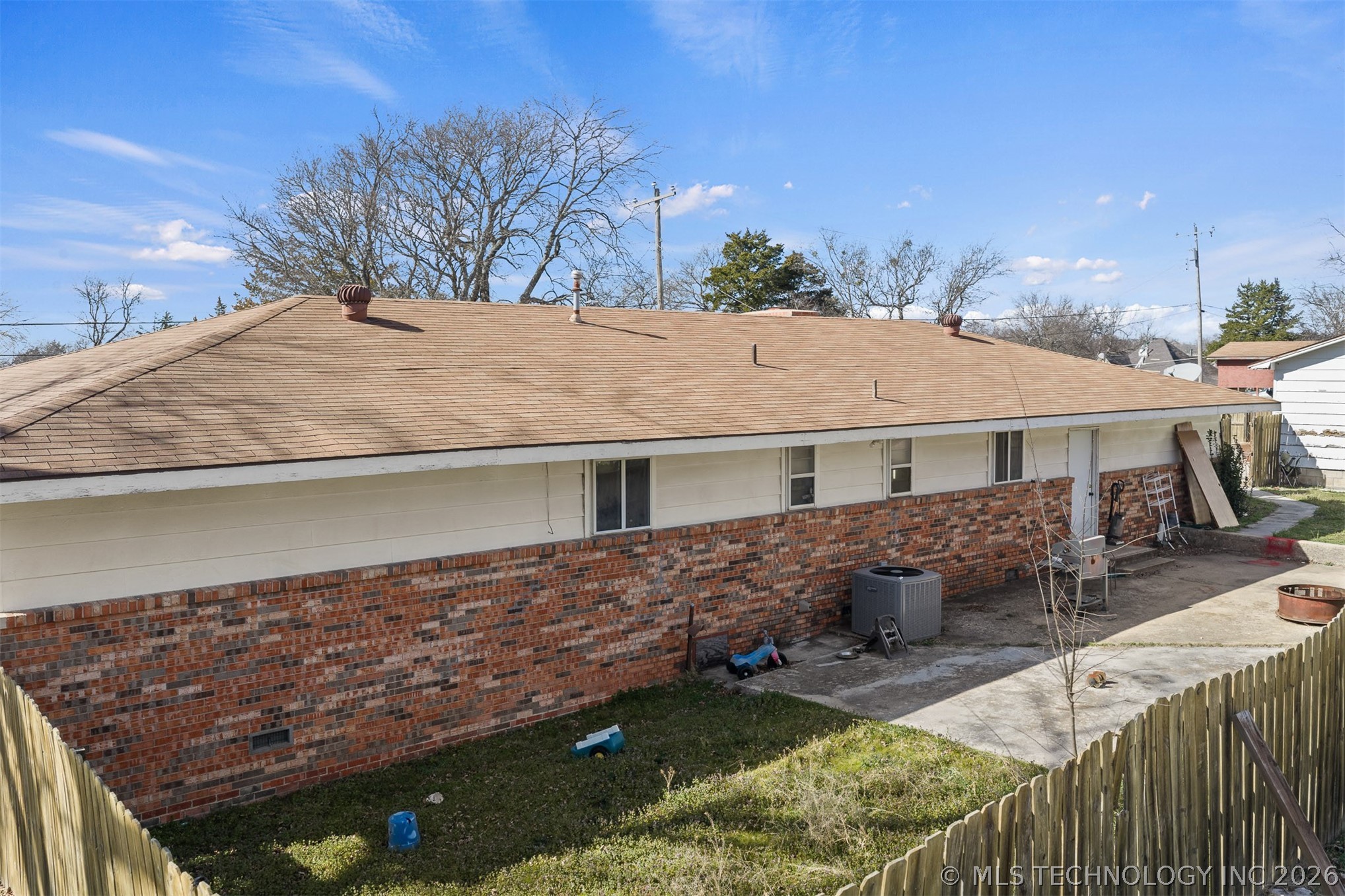 901 E 6th Street Property Photo 29