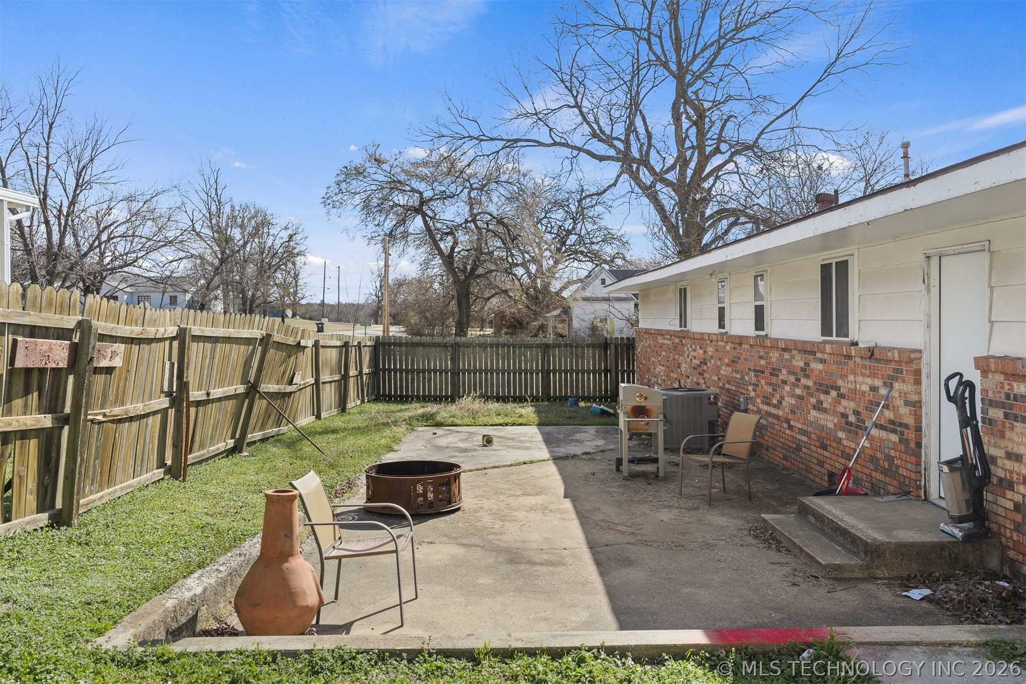 901 E 6th Street Property Photo 30